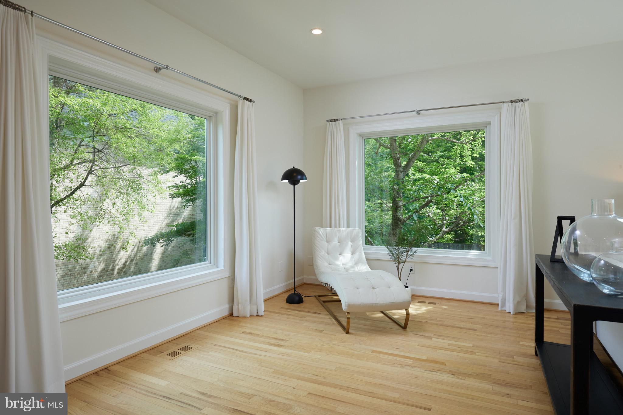 CHAIN BRIDGE WOODS - Residential