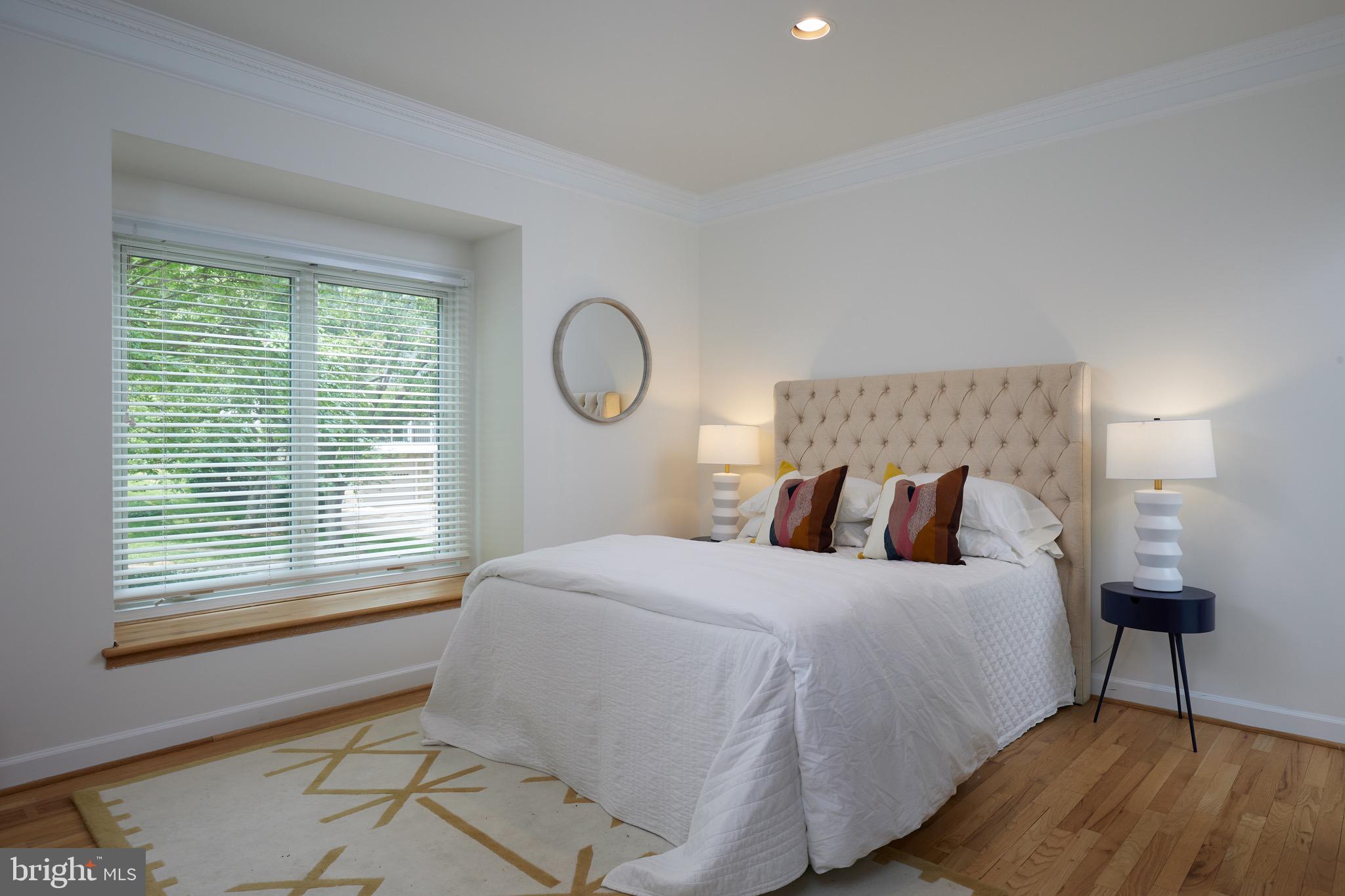 CHAIN BRIDGE WOODS - Residential