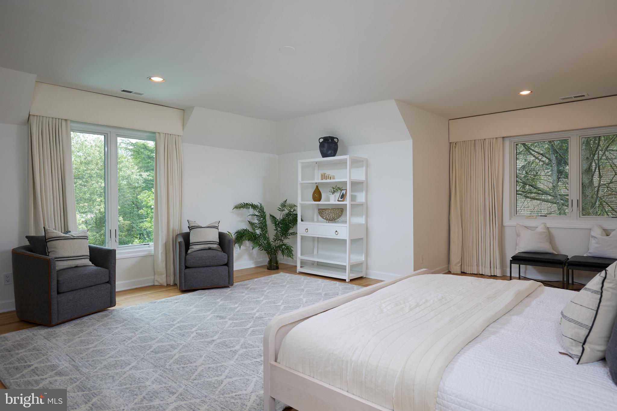 CHAIN BRIDGE WOODS - Residential