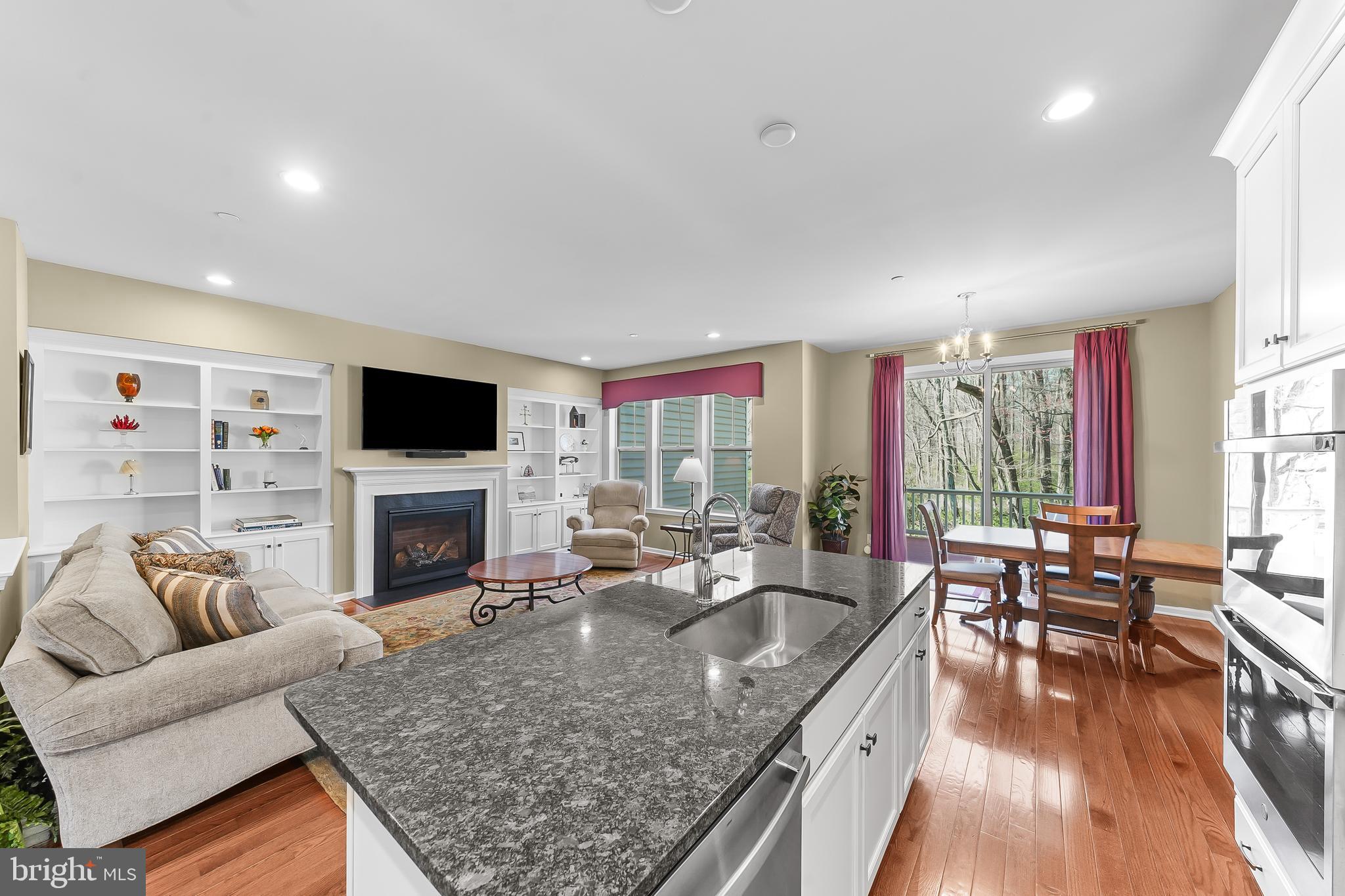 PEMBERTON - Residential