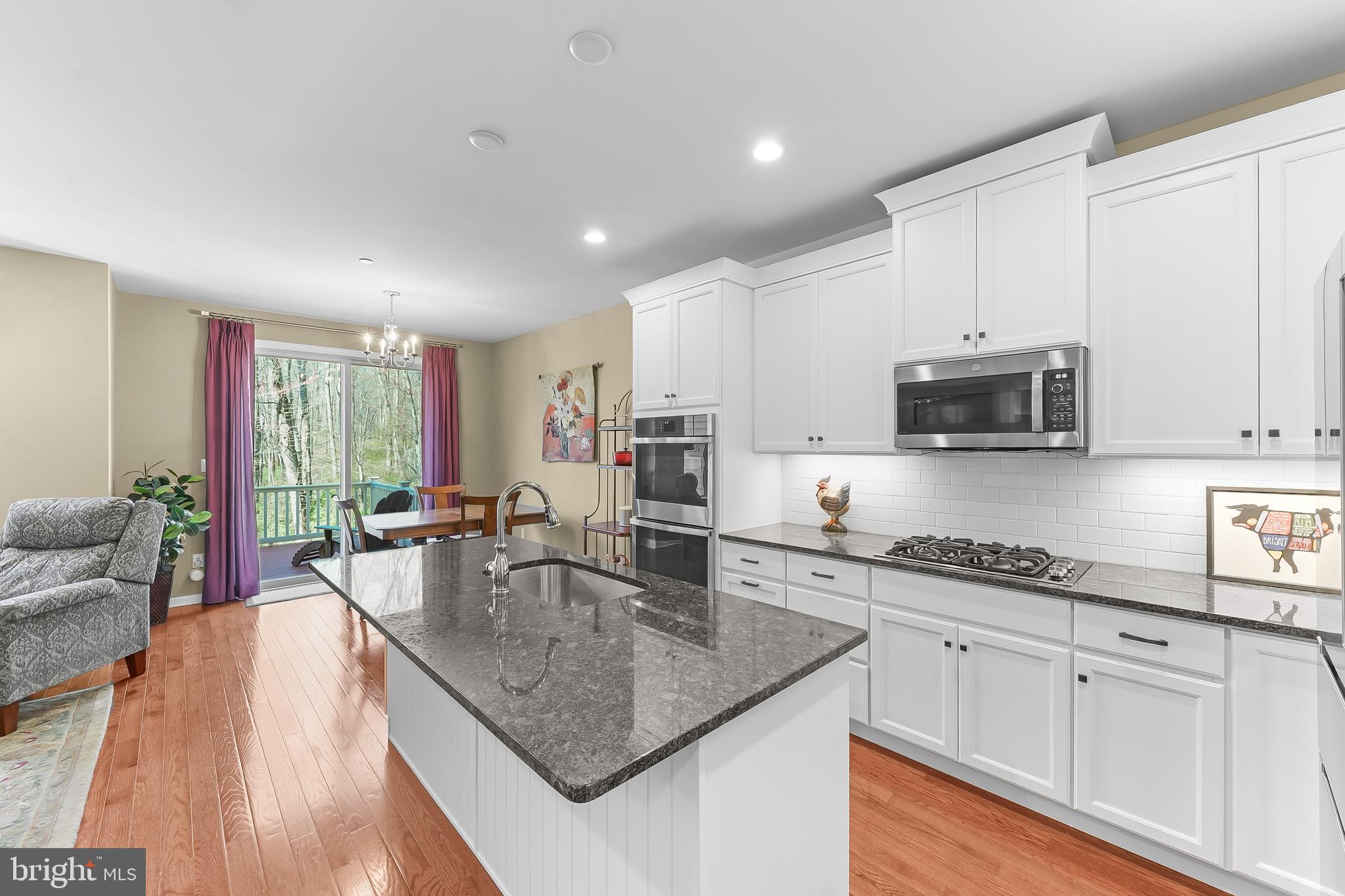 PEMBERTON - Residential