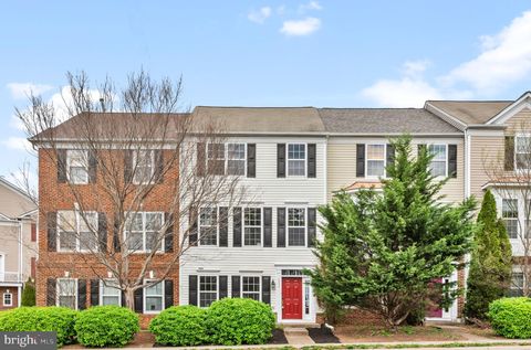 4996 CENTREVILLE FARMS ROAD CENTREVILLE VA 20120