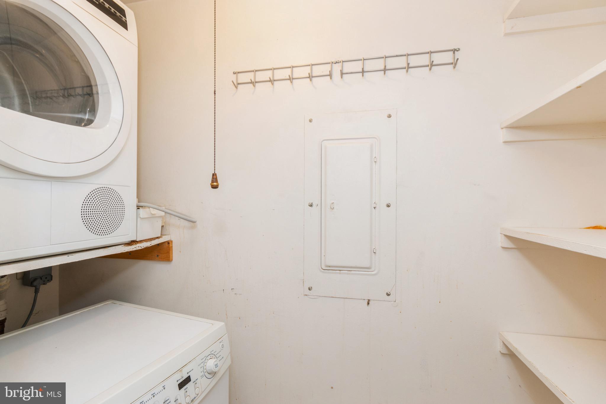 PLYMOUTH HILLS - Residential