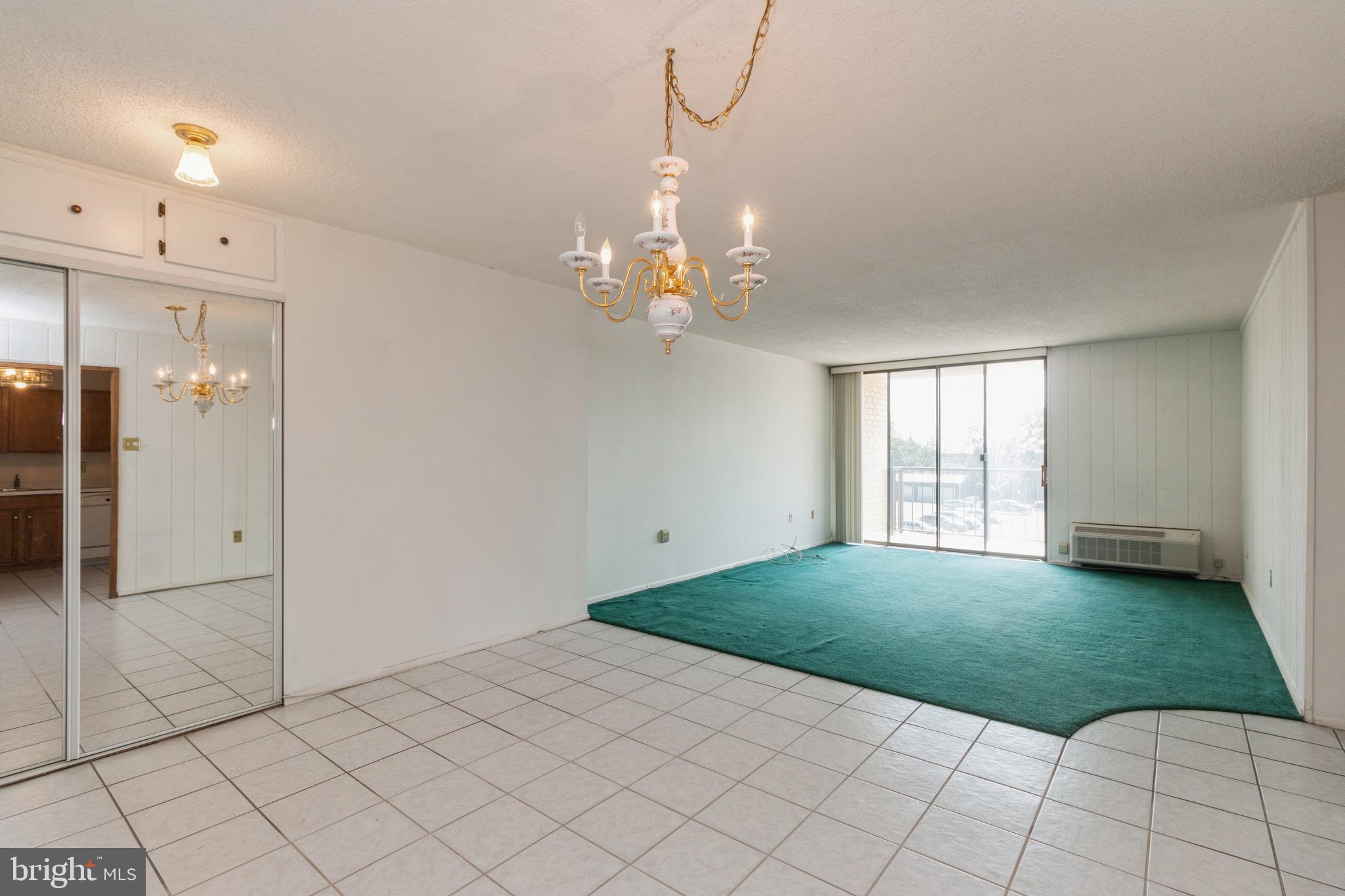 PLYMOUTH HILLS - Residential