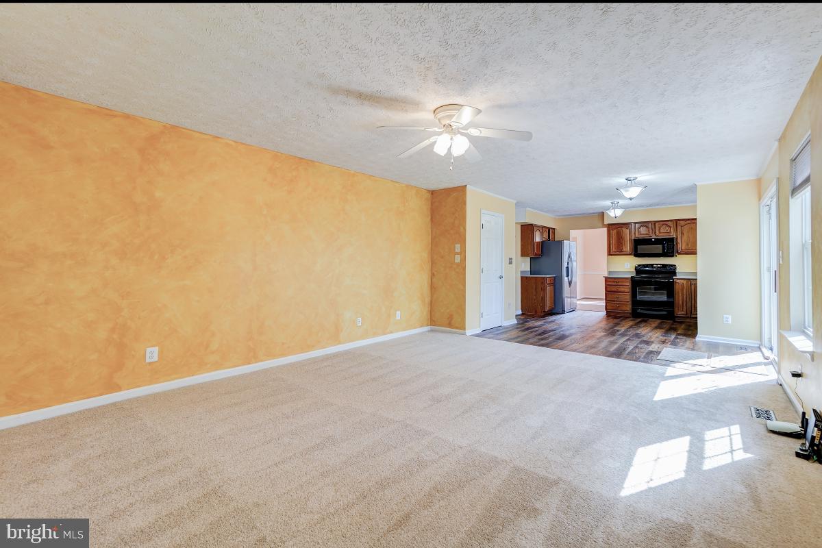 VILLAGE OF BYNUM RUN - Residential