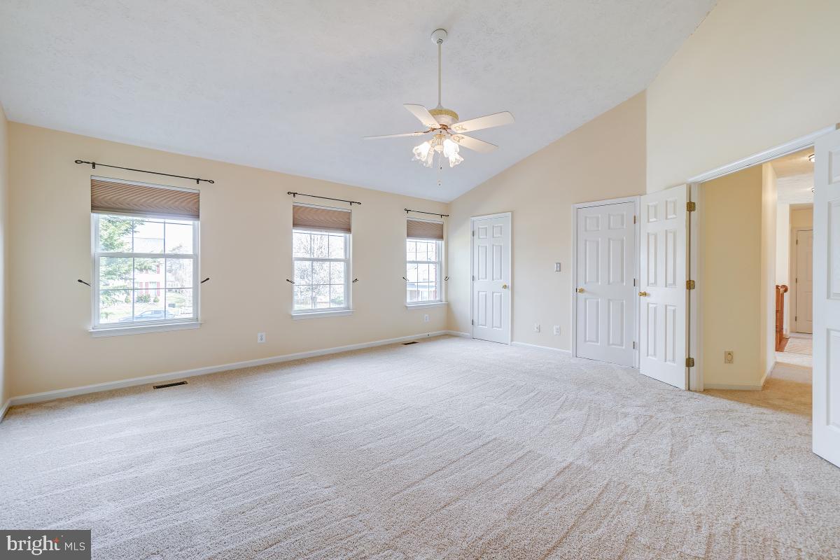 VILLAGE OF BYNUM RUN - Residential