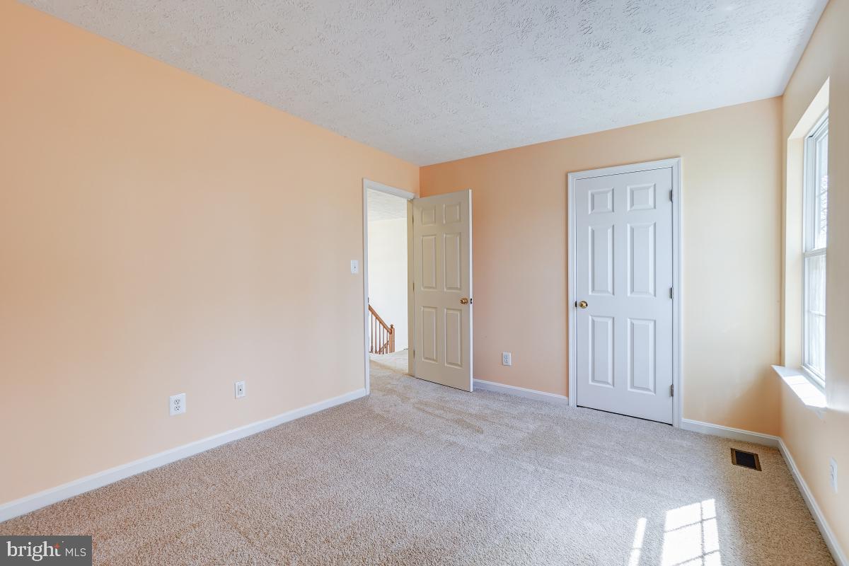 VILLAGE OF BYNUM RUN - Residential