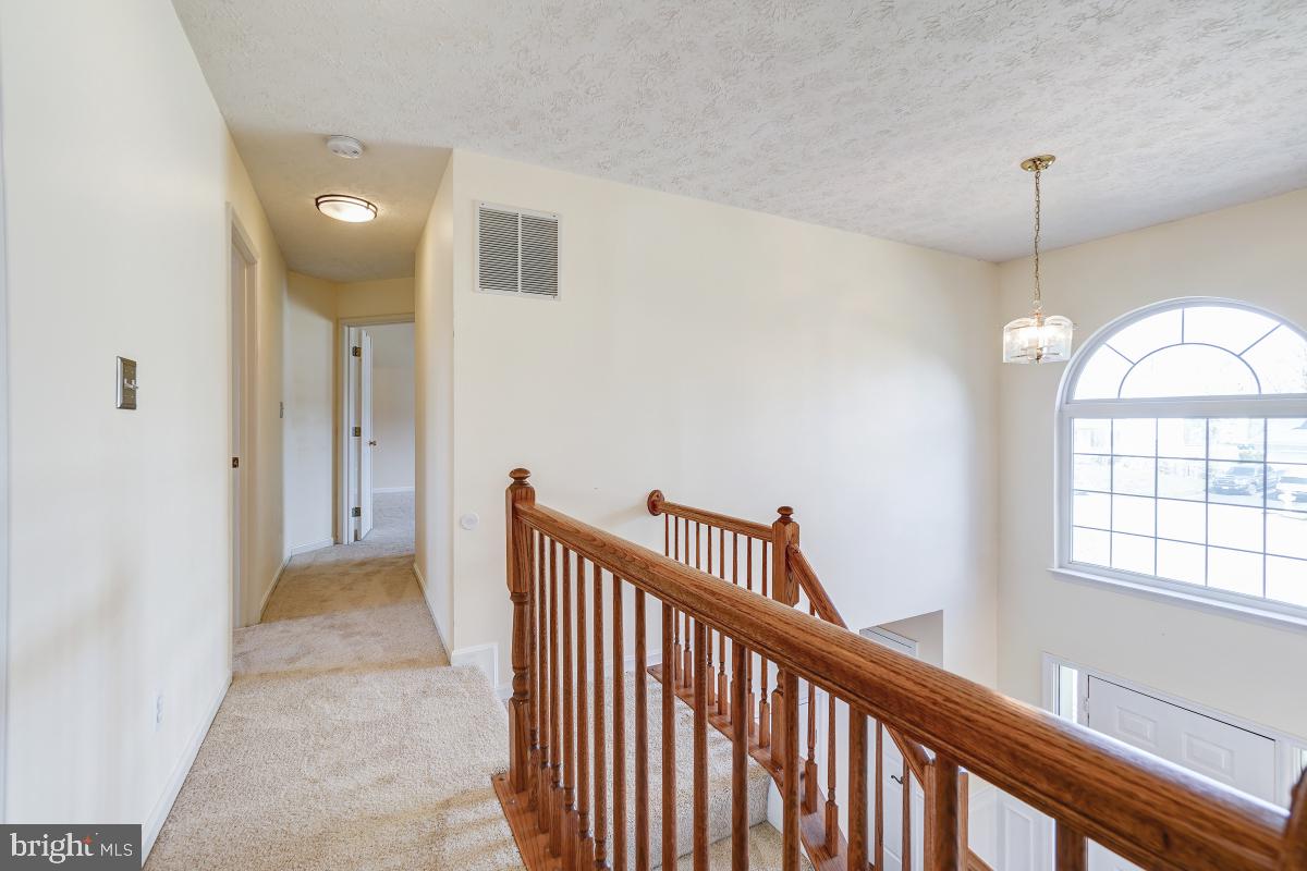 VILLAGE OF BYNUM RUN - Residential