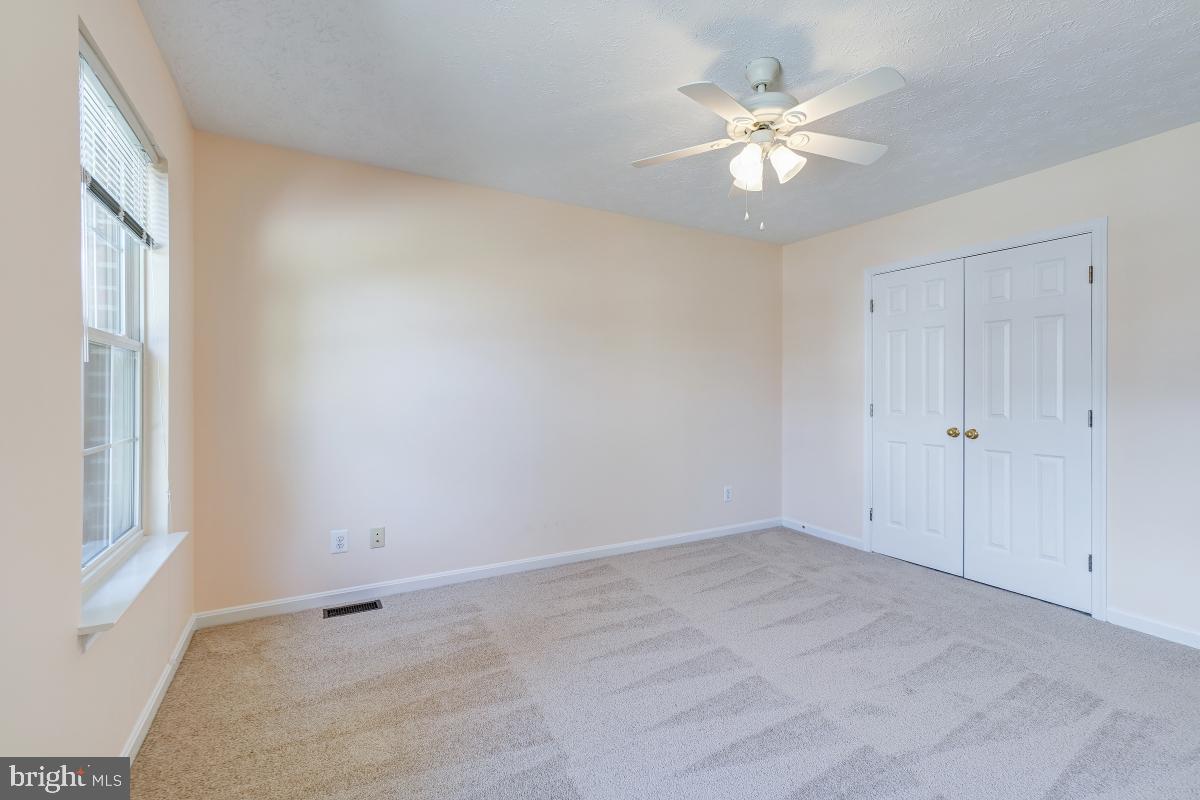 VILLAGE OF BYNUM RUN - Residential