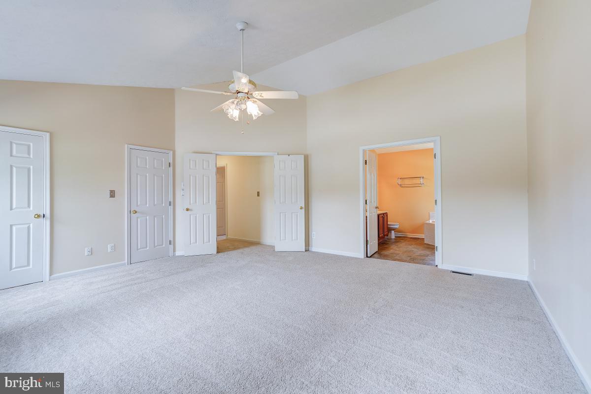 VILLAGE OF BYNUM RUN - Residential