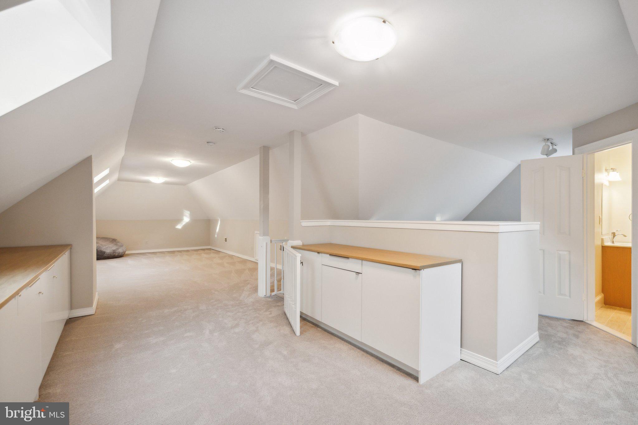 POTOMAC ESTATES - Residential