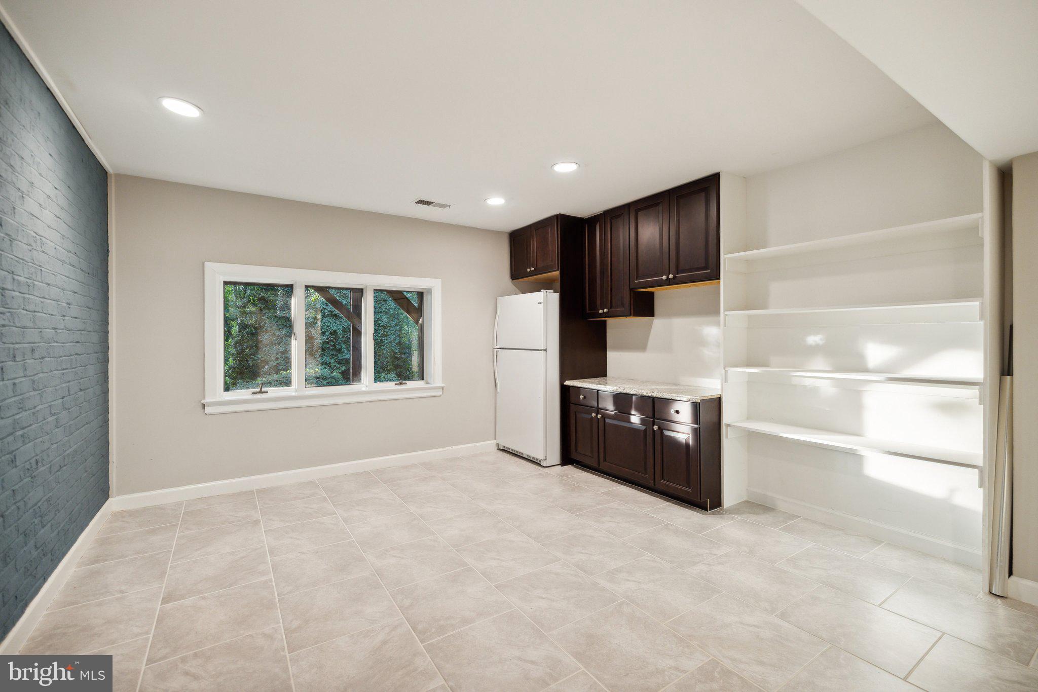 POTOMAC ESTATES - Residential