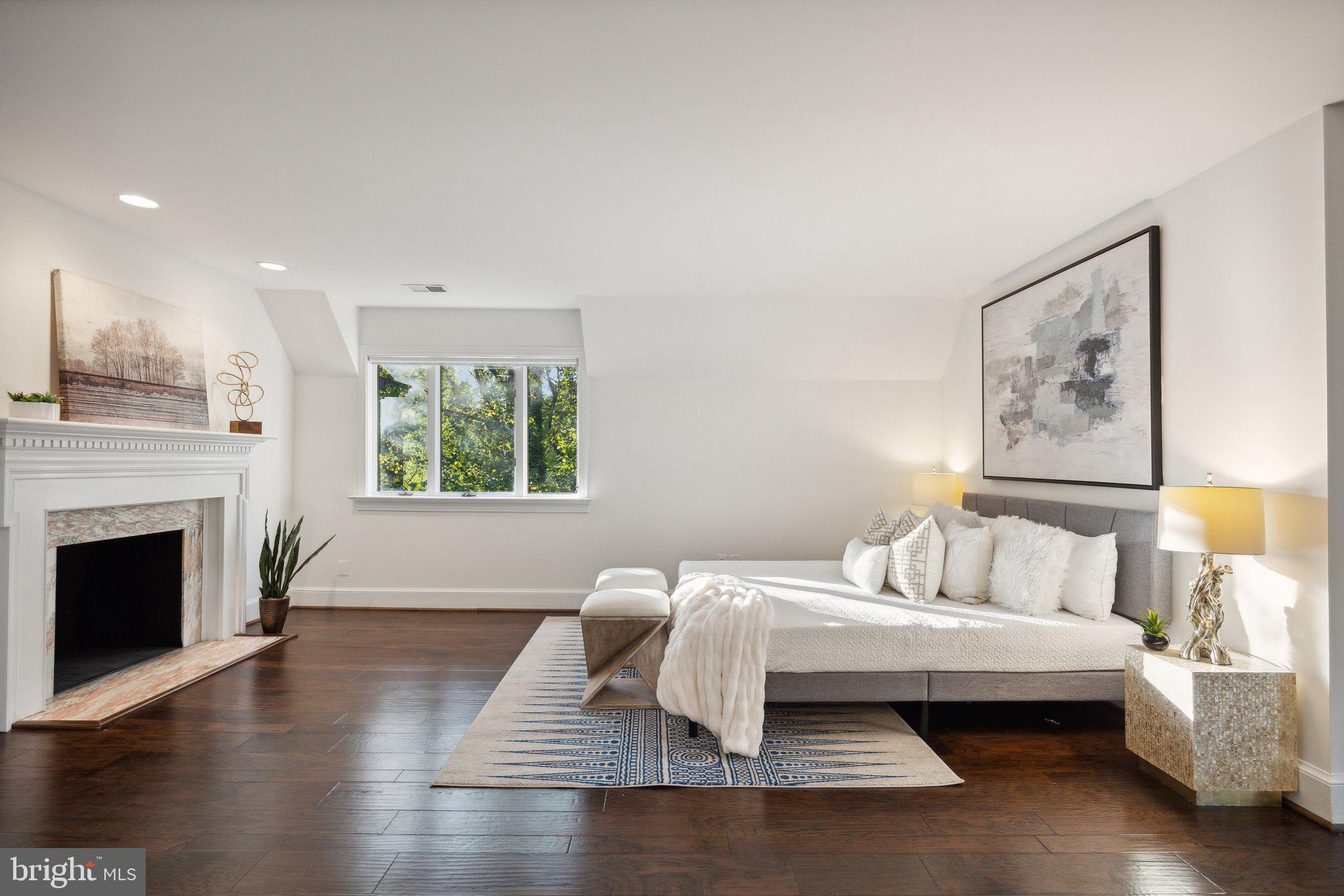 POTOMAC ESTATES - Residential