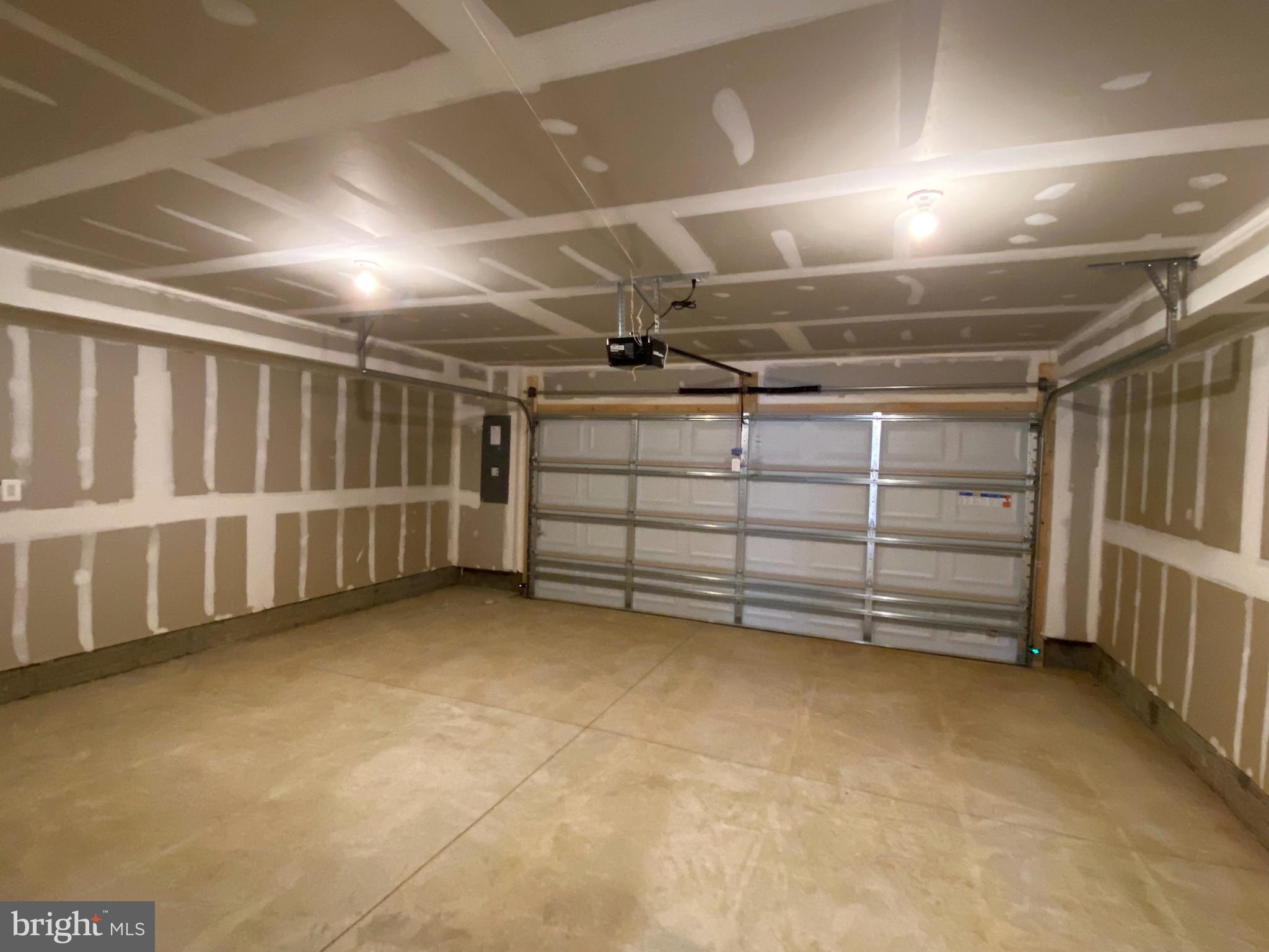 STONE BARN VILLAGE - Residential Lease