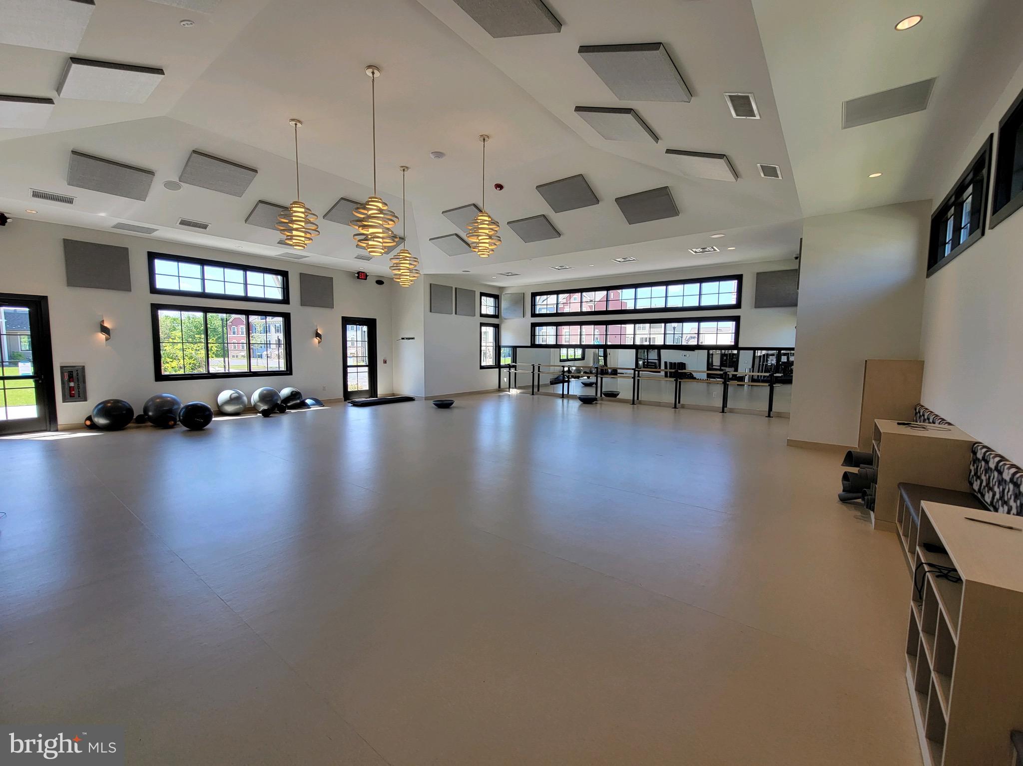 STONE BARN VILLAGE - Residential Lease