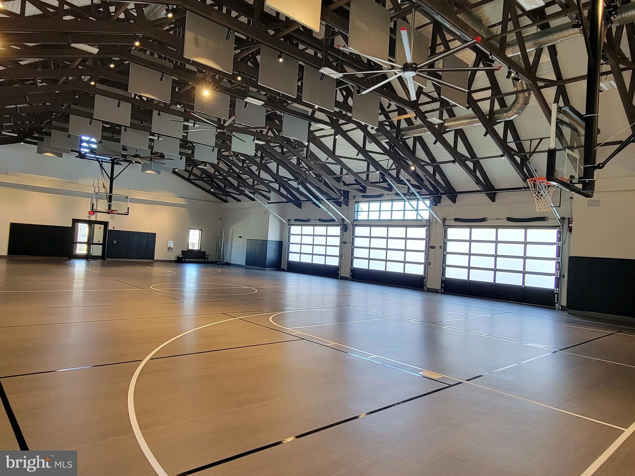 STONE BARN VILLAGE - Residential Lease