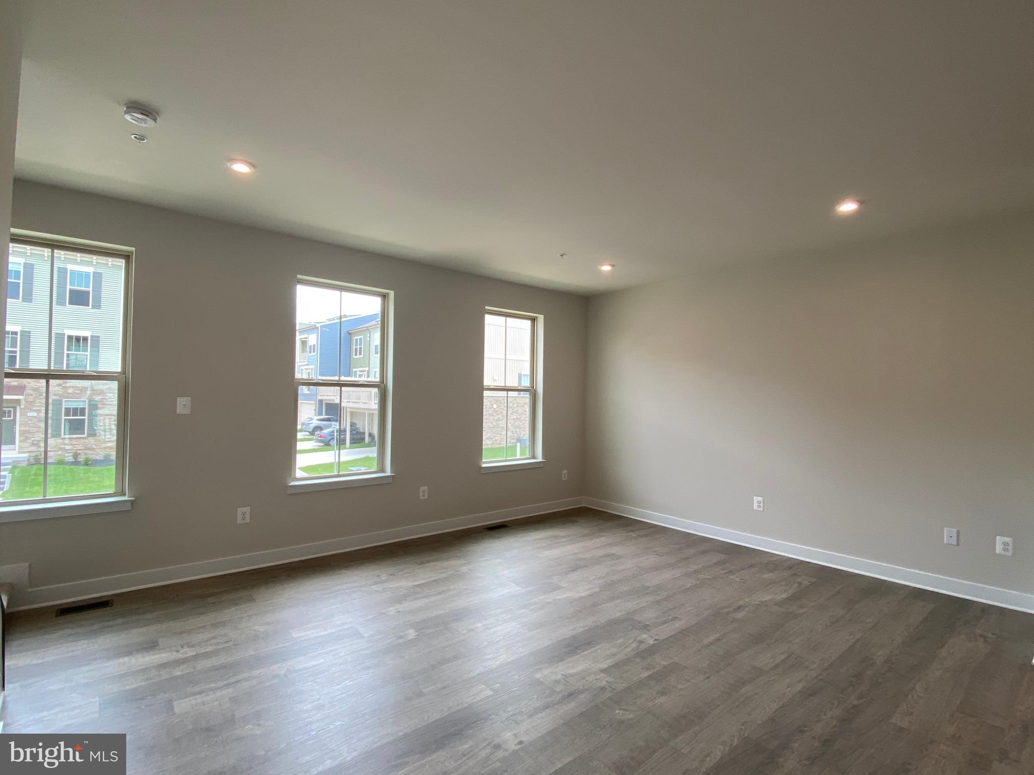 STONE BARN VILLAGE - Residential Lease