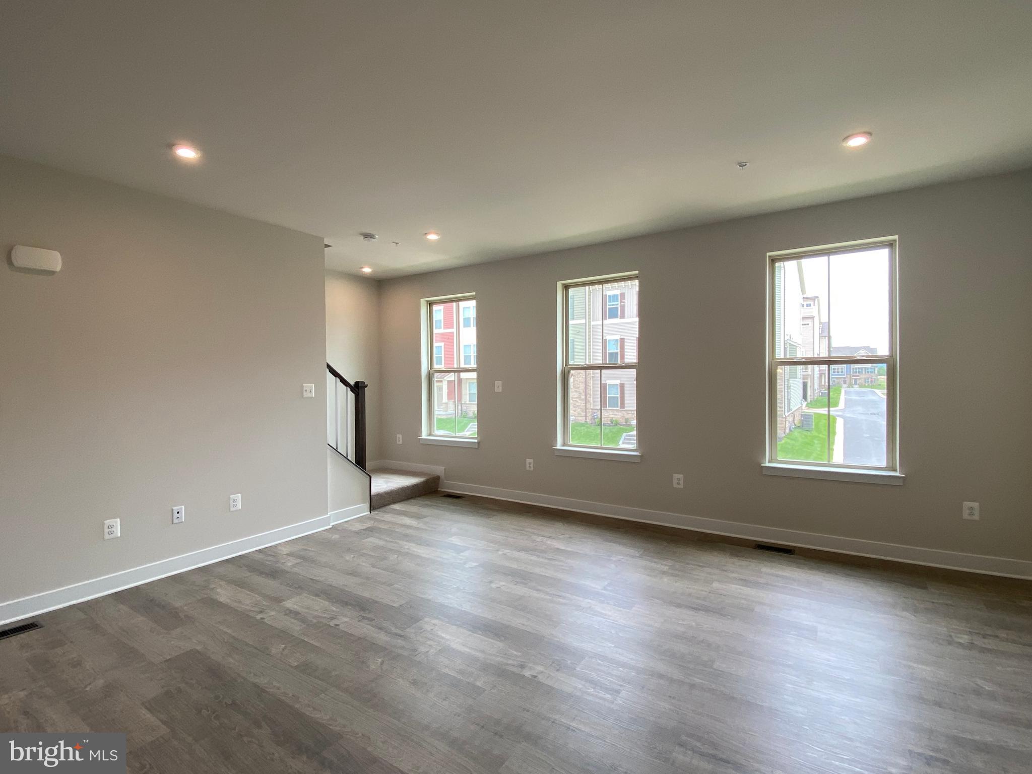 STONE BARN VILLAGE - Residential Lease