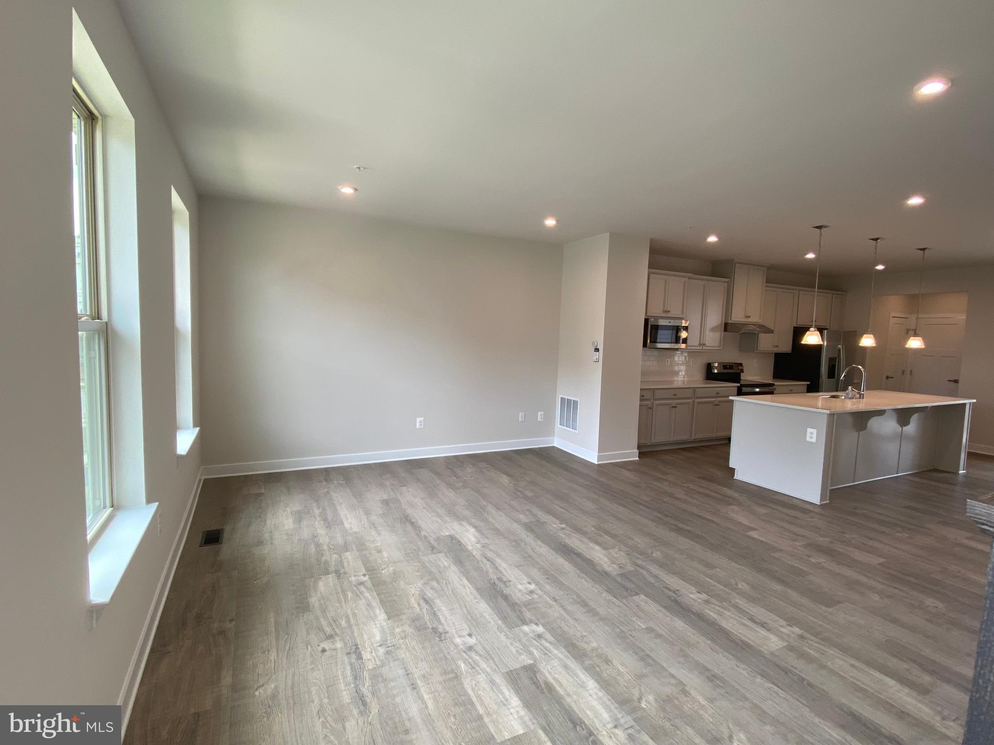 STONE BARN VILLAGE - Residential Lease