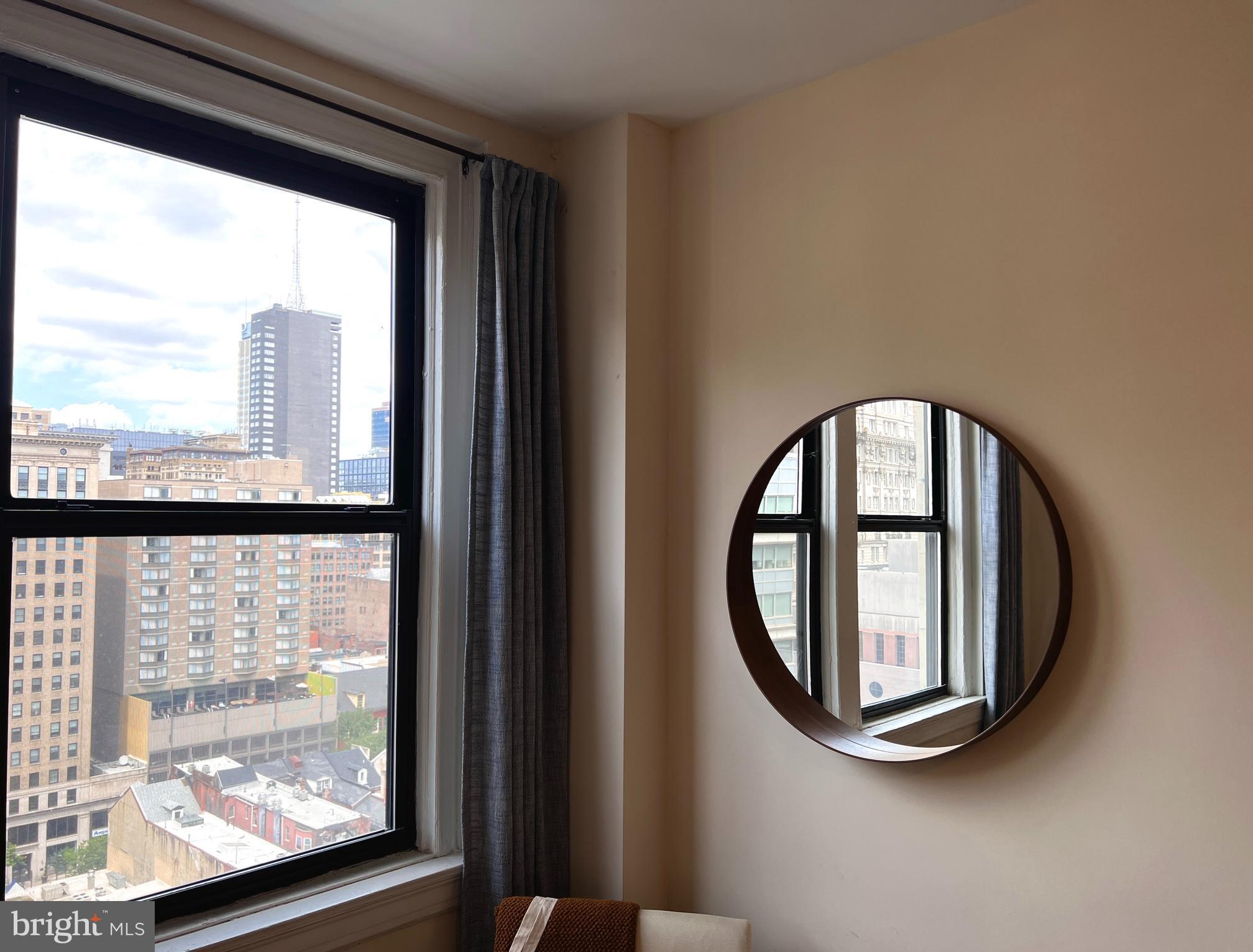 WASHINGTON SQ - Residential