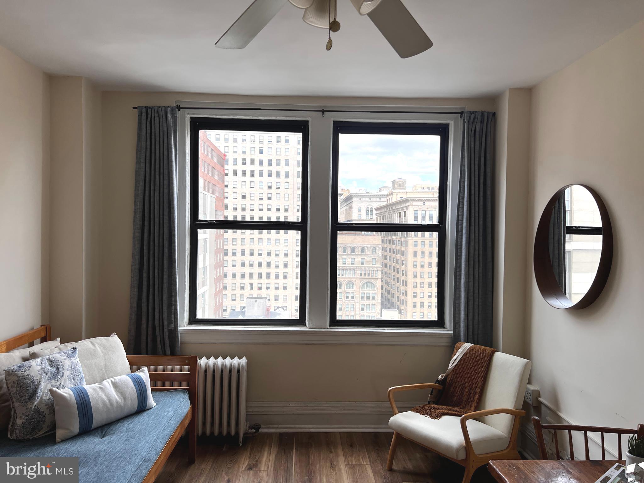 WASHINGTON SQ - Residential