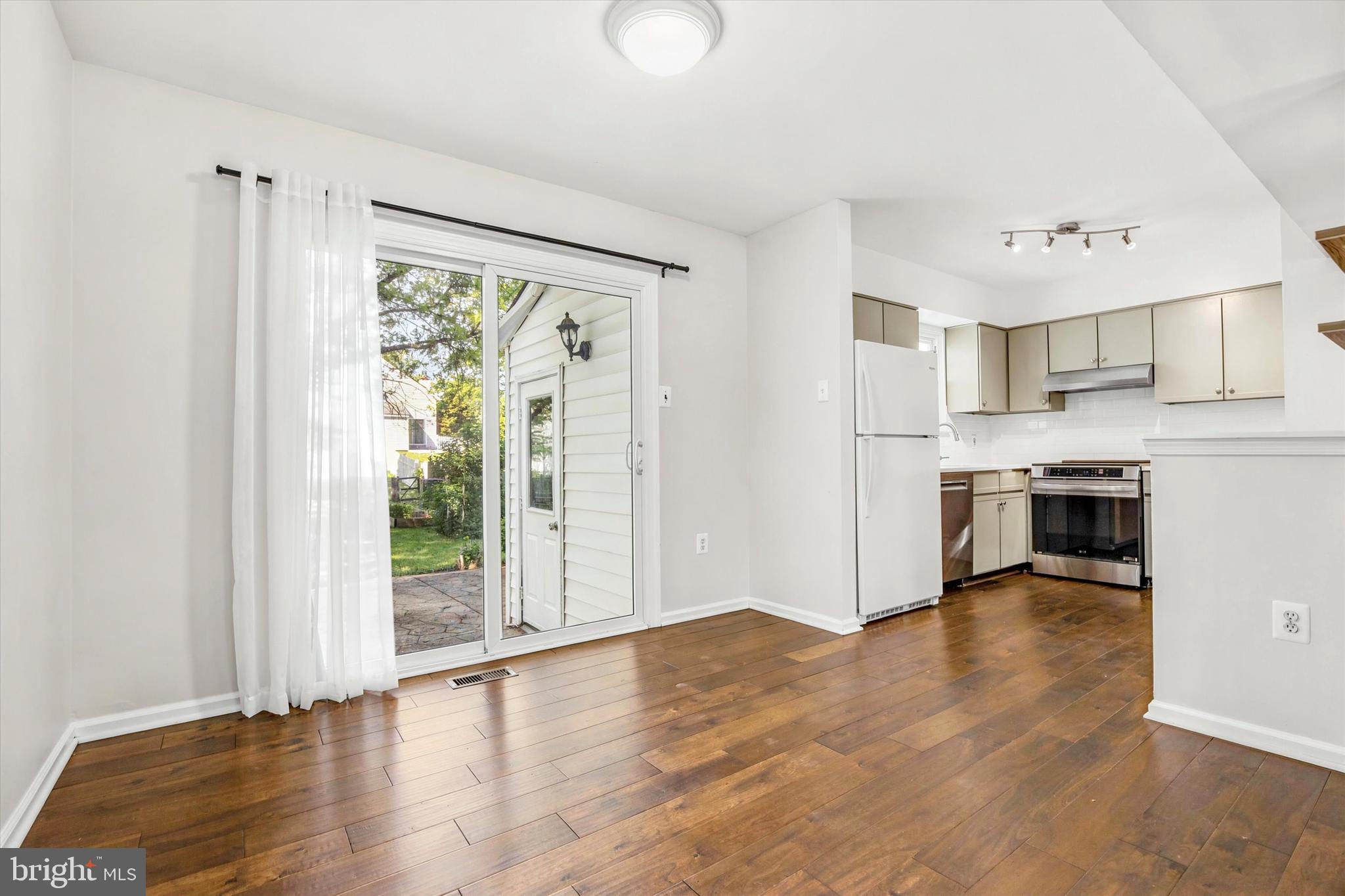 FAIRFIELD - Residential