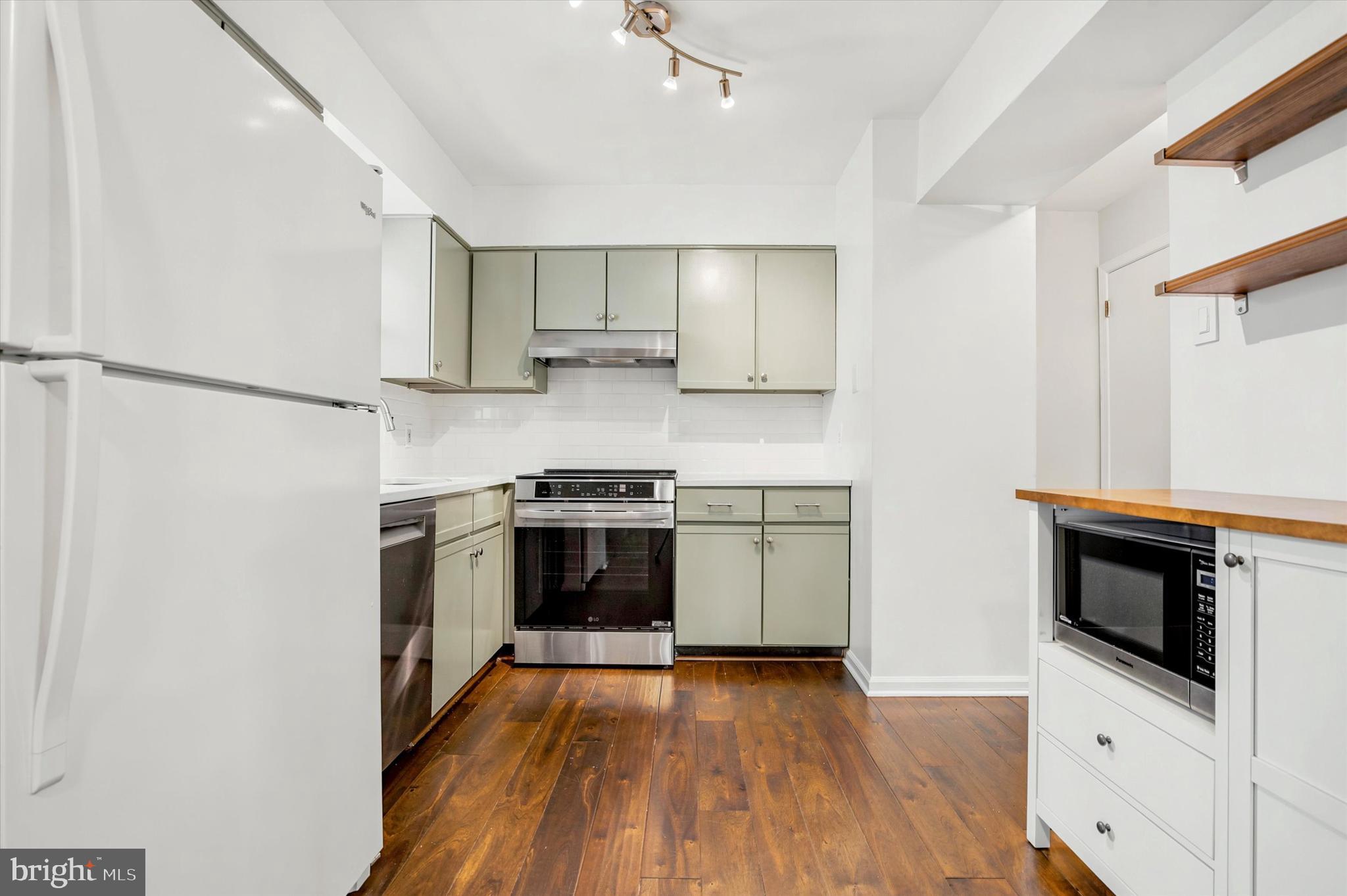 FAIRFIELD - Residential