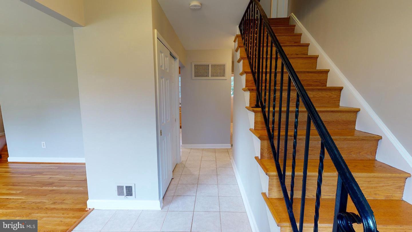 2527 BULL RUN COURT