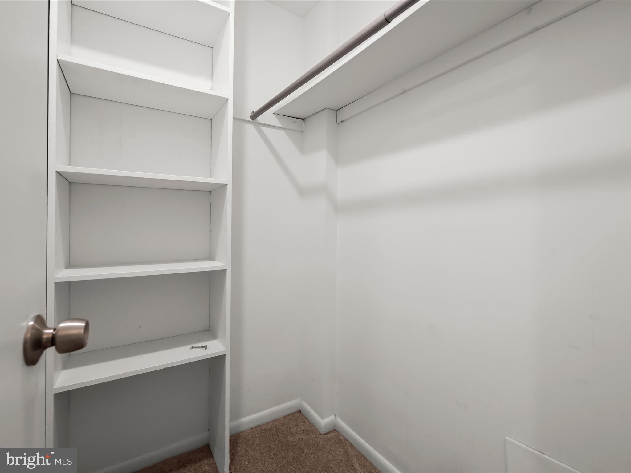 ANNEN WOODS - Residential