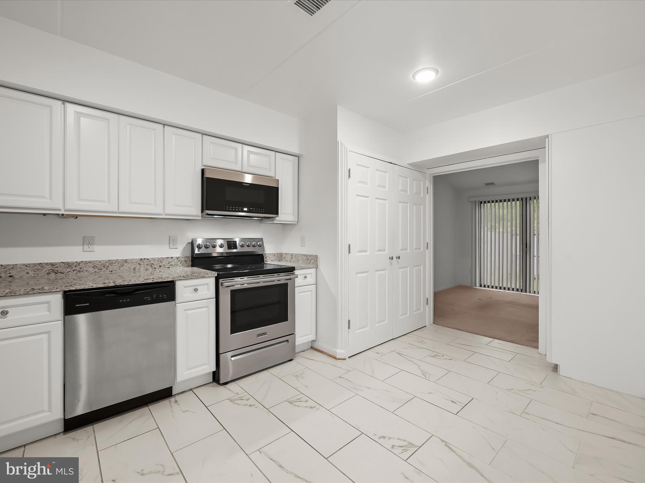 ANNEN WOODS - Residential