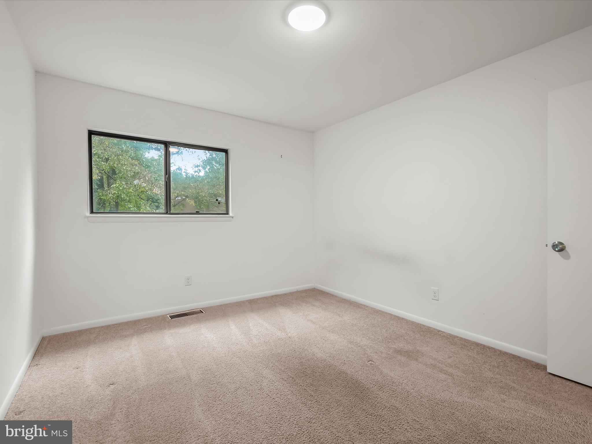 ANNEN WOODS - Residential