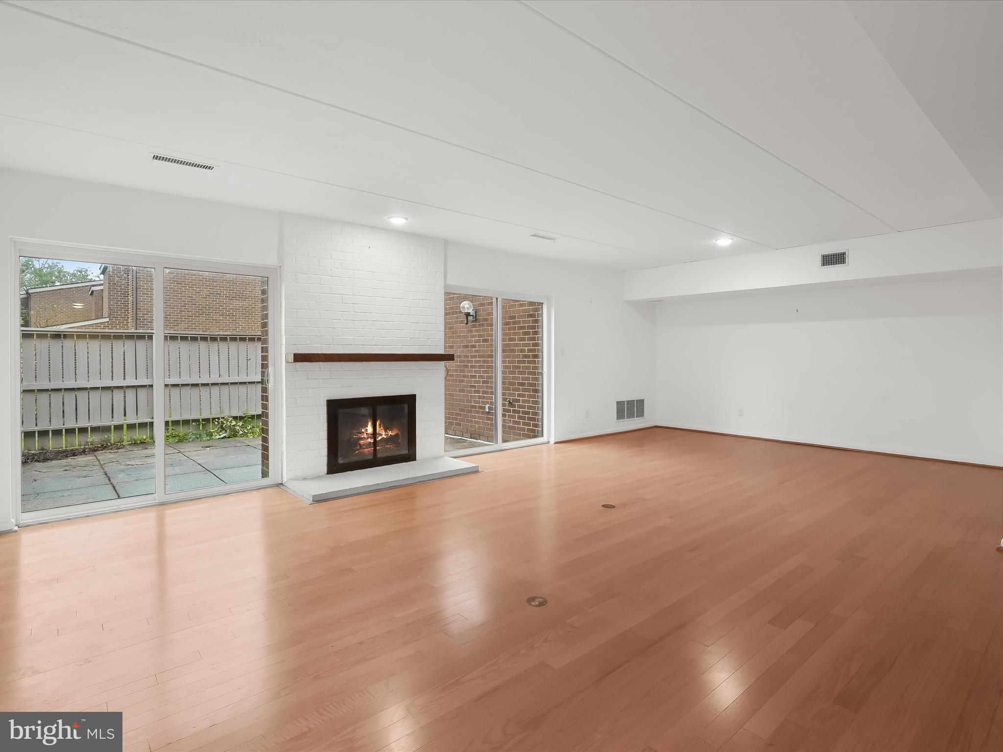 ANNEN WOODS - Residential