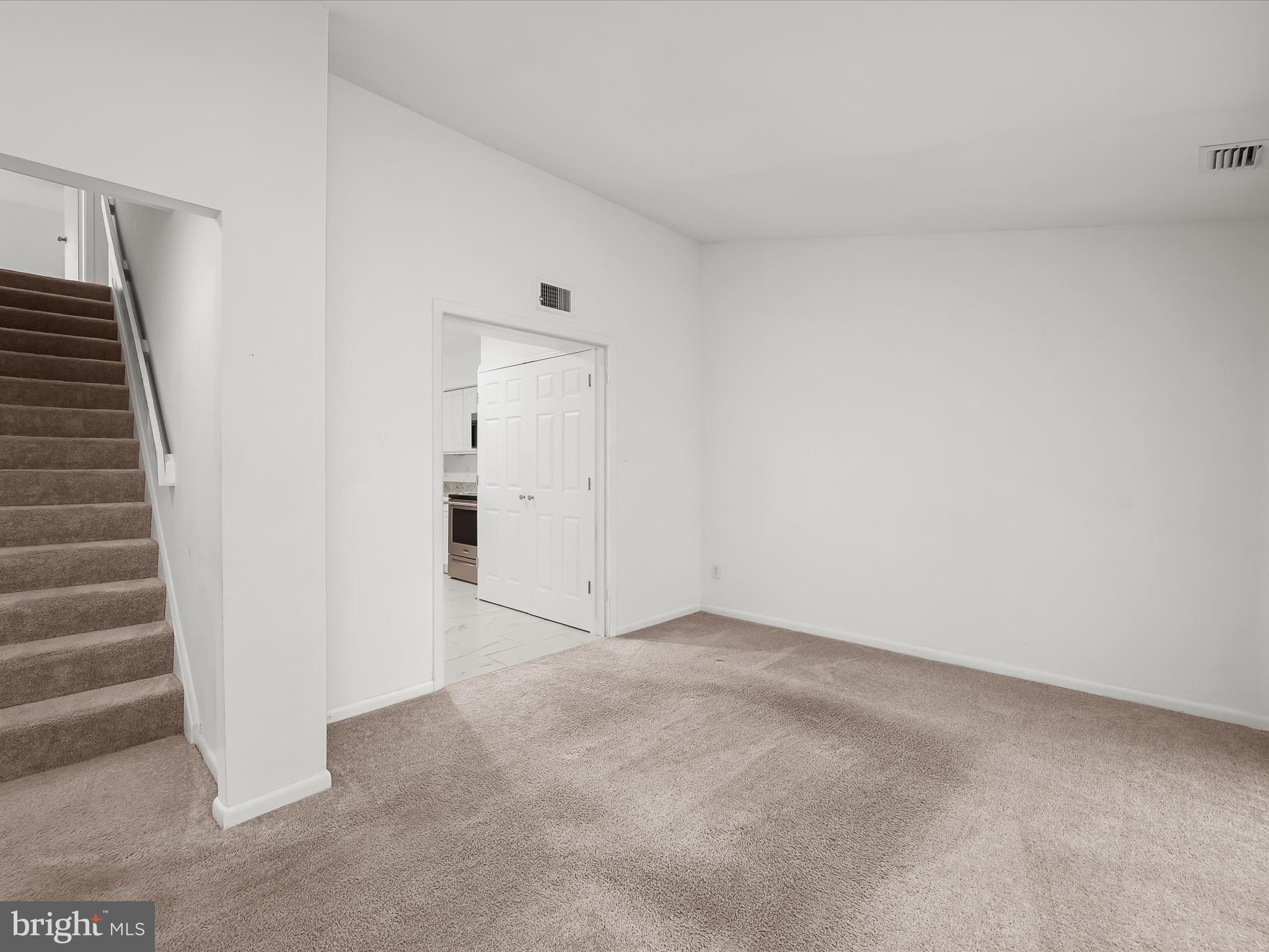 ANNEN WOODS - Residential