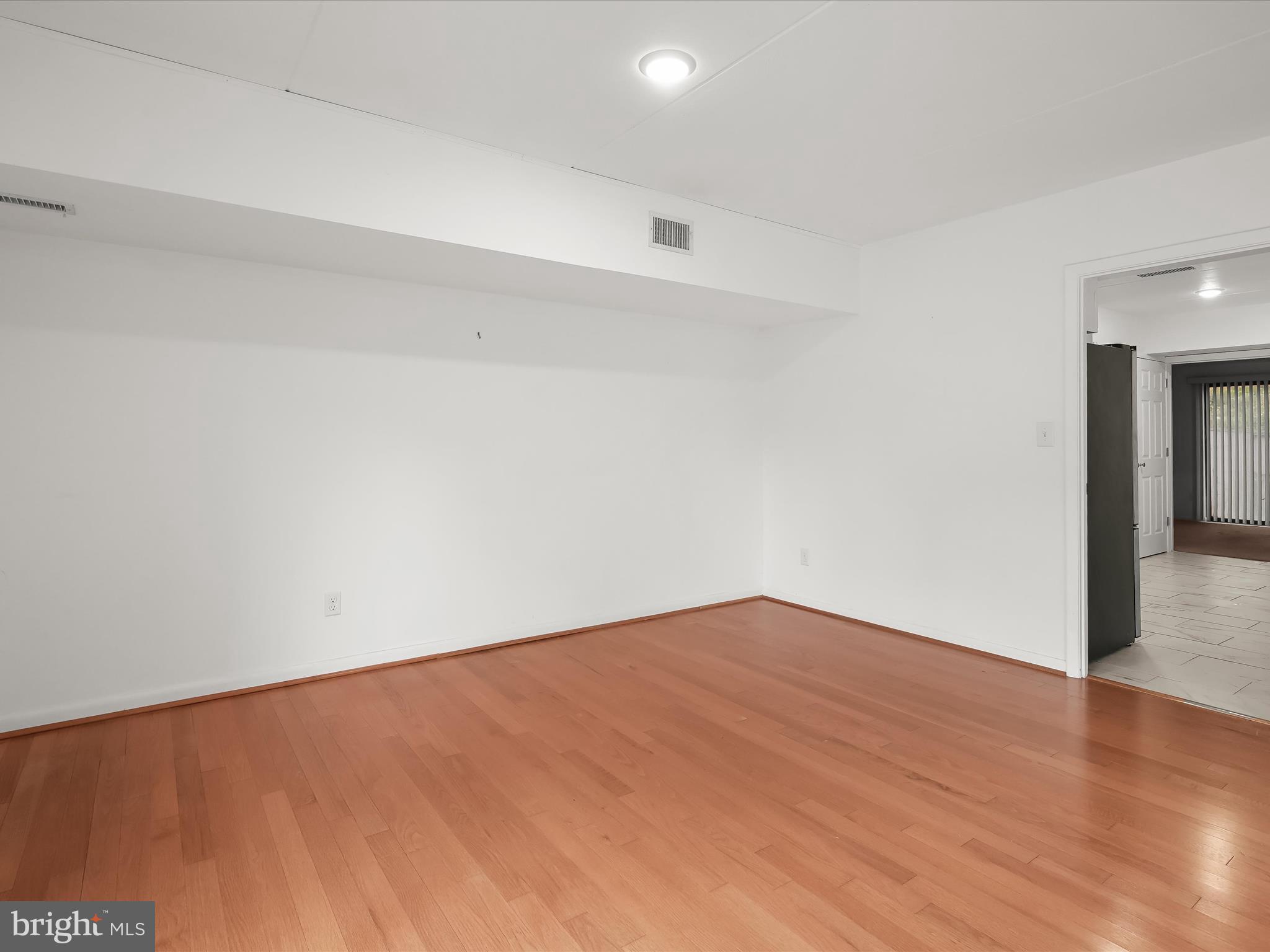 ANNEN WOODS - Residential