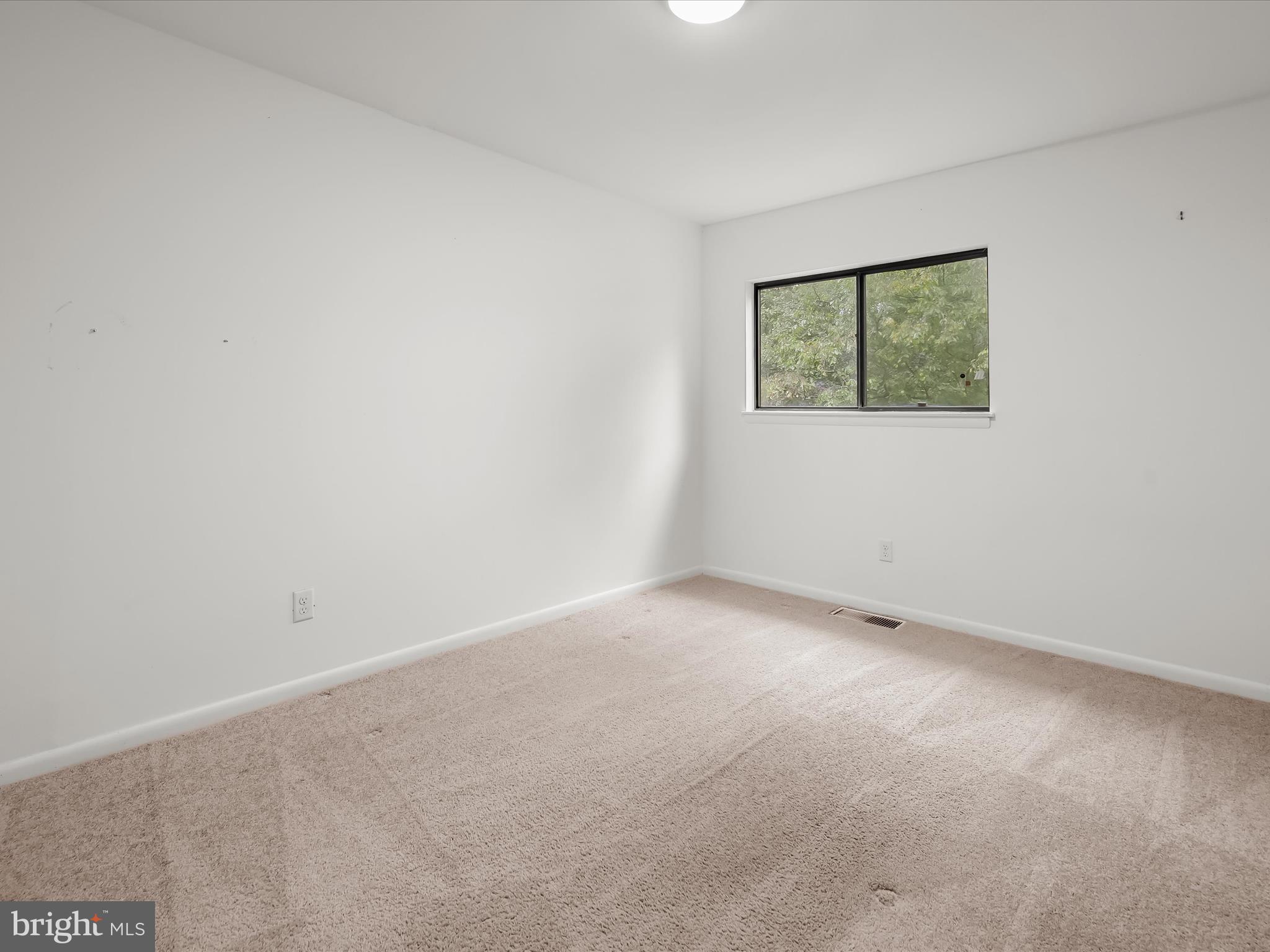 ANNEN WOODS - Residential