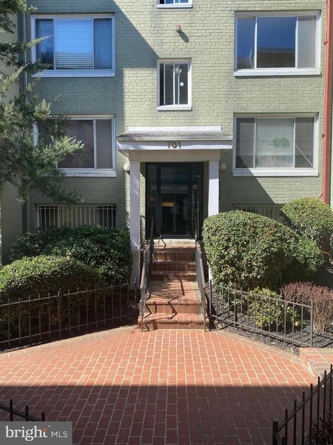 701 BRANDYWINE STREET SE 201 WASHINGTON DC 20032