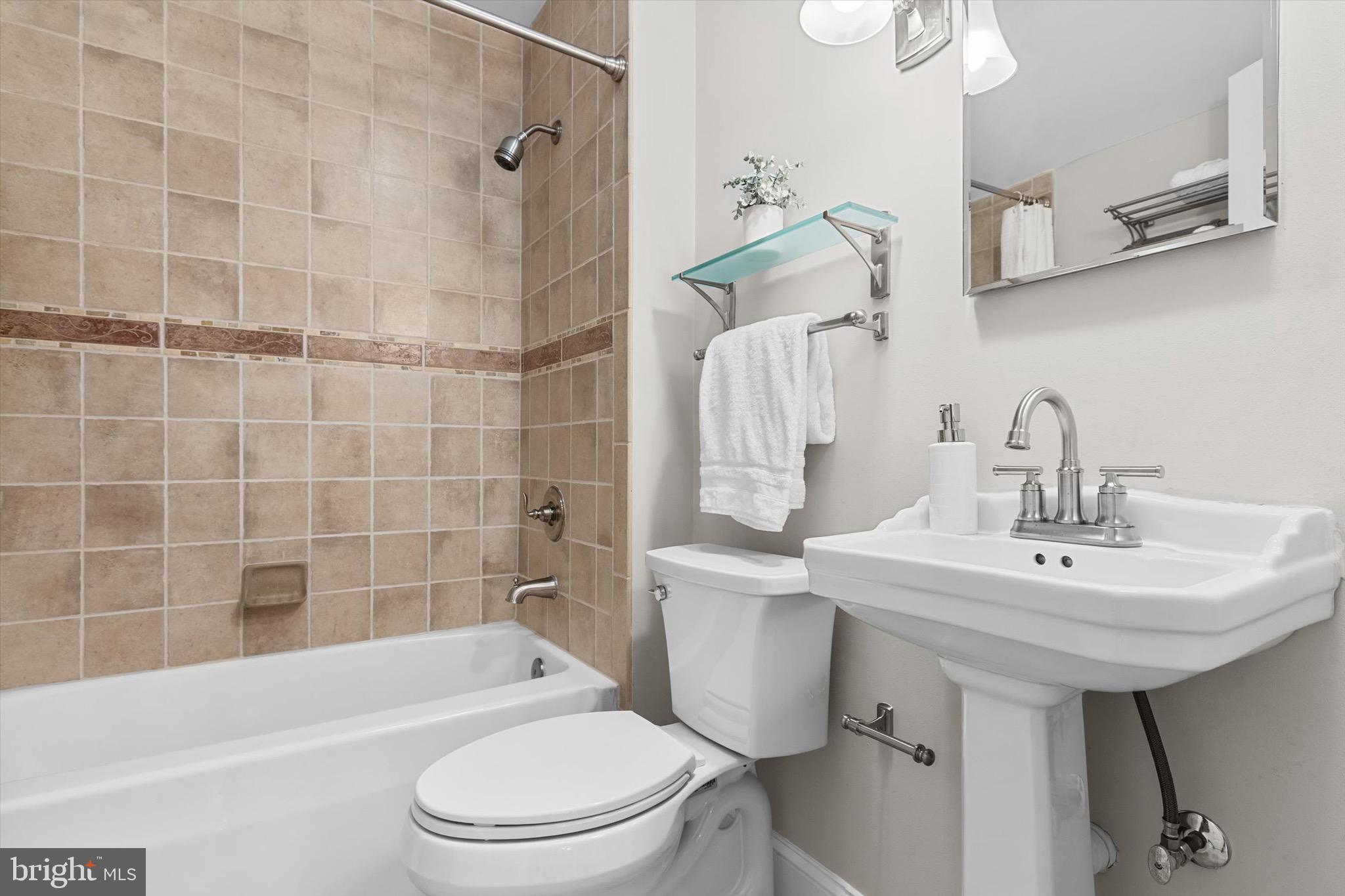 LACEY FOREST - Residential