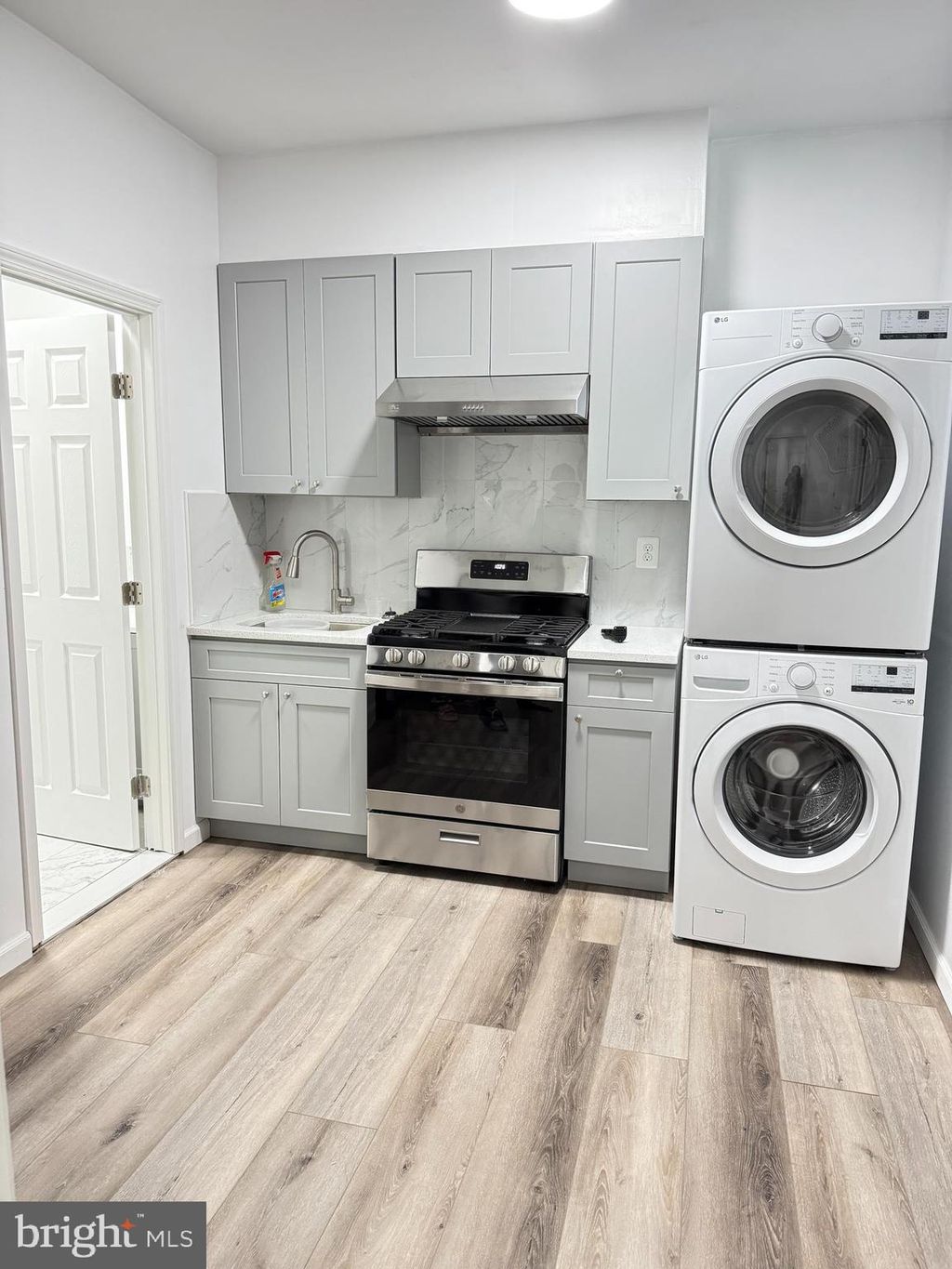 Photo of 138 Parkview Avenue, BURTONSVILLE, MD 20866 (MLS # MDMC2206680)