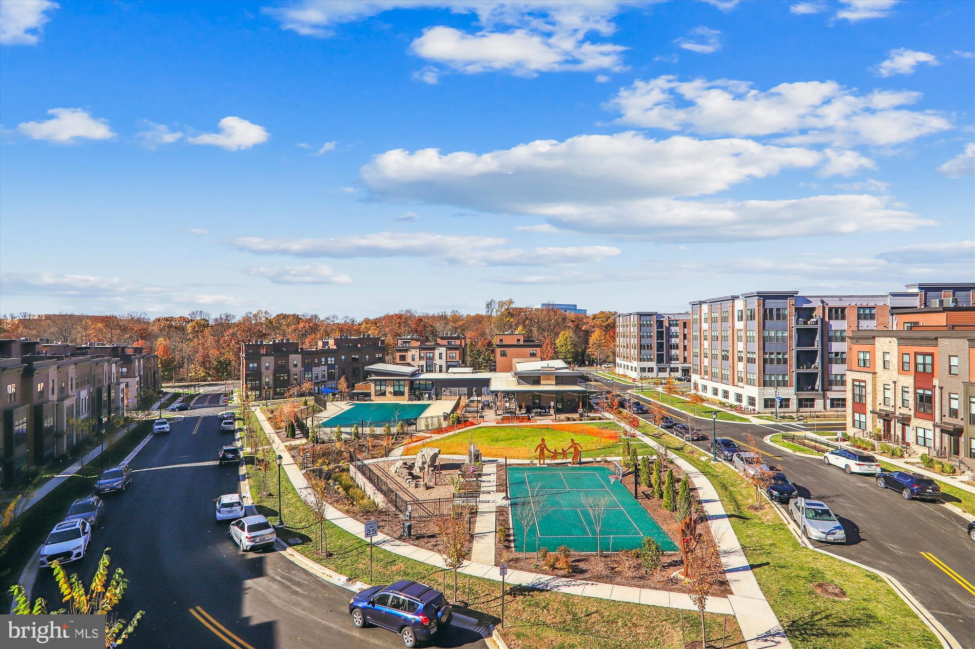 TOWER OAKS - Residential