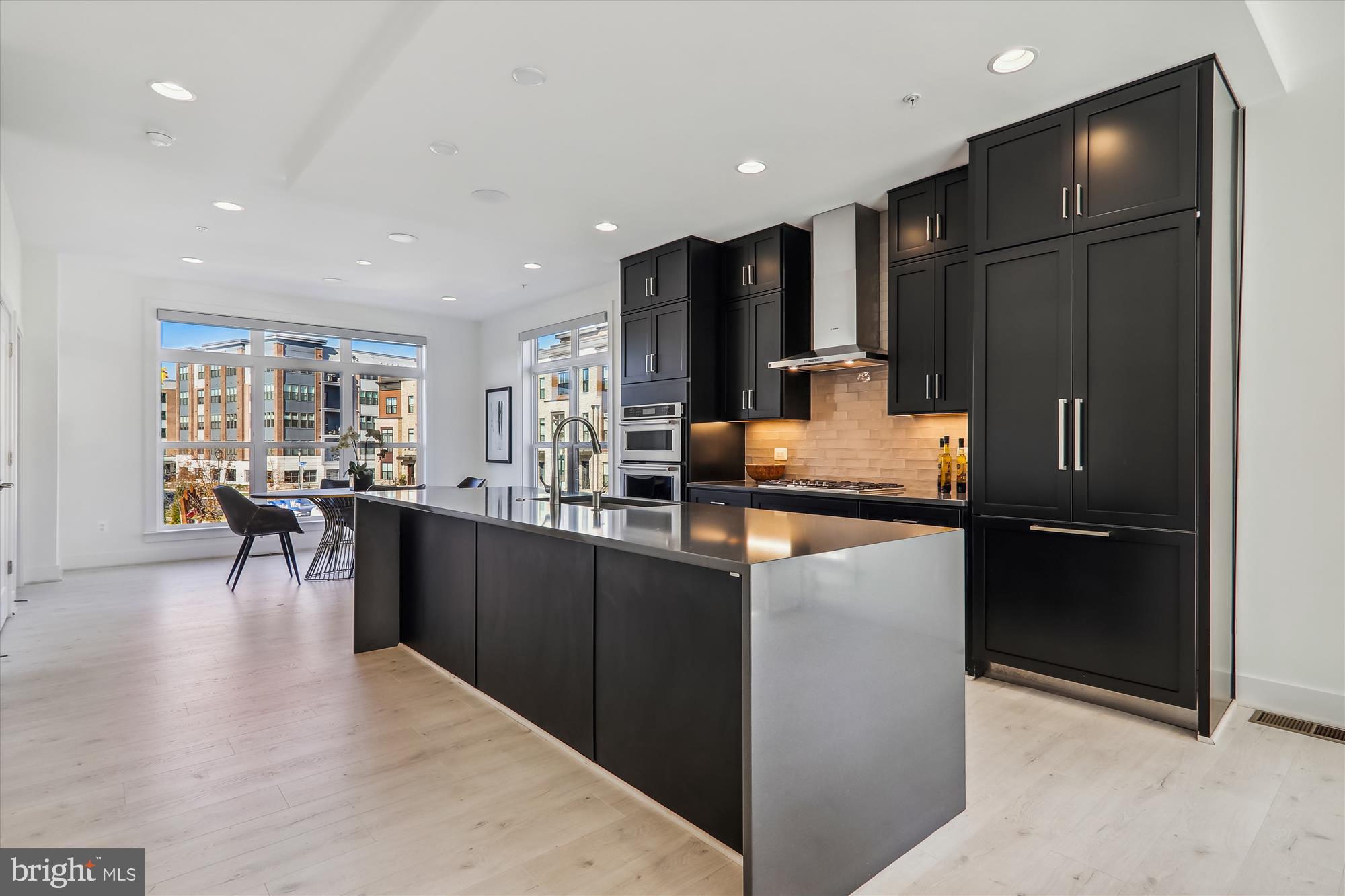 TOWER OAKS - Residential