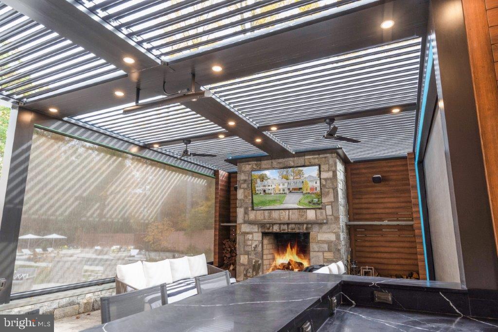 PUTNAM FARM ESTATES - Residential