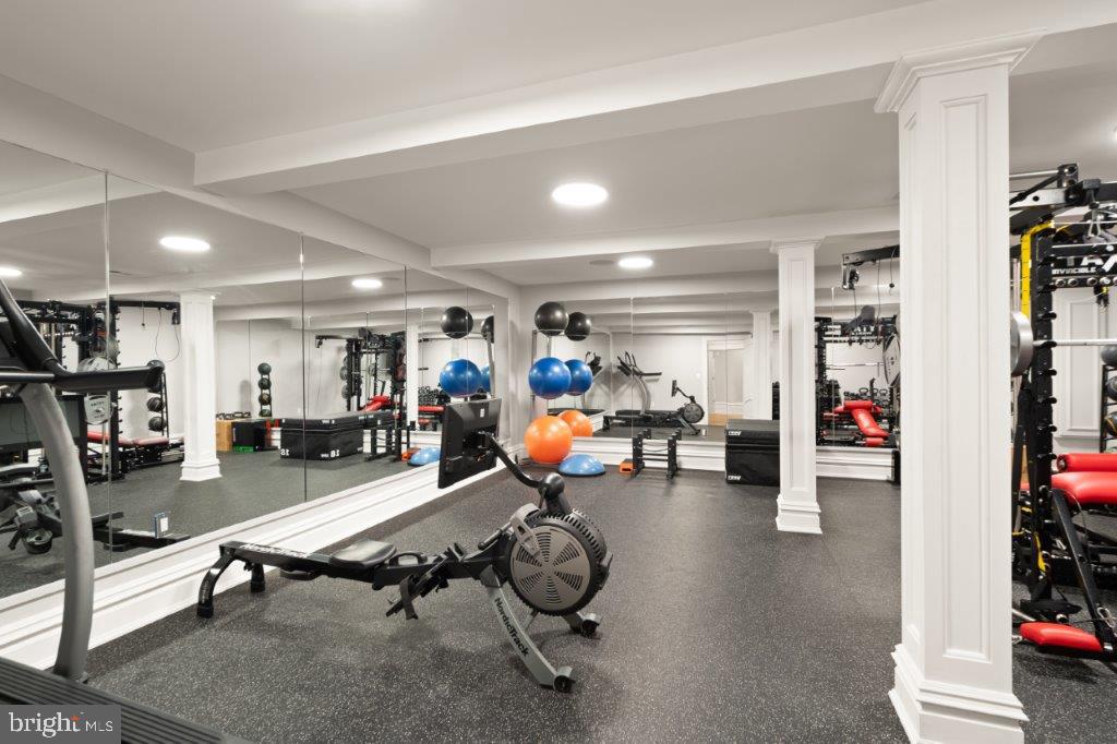 PUTNAM FARM ESTATES - Residential