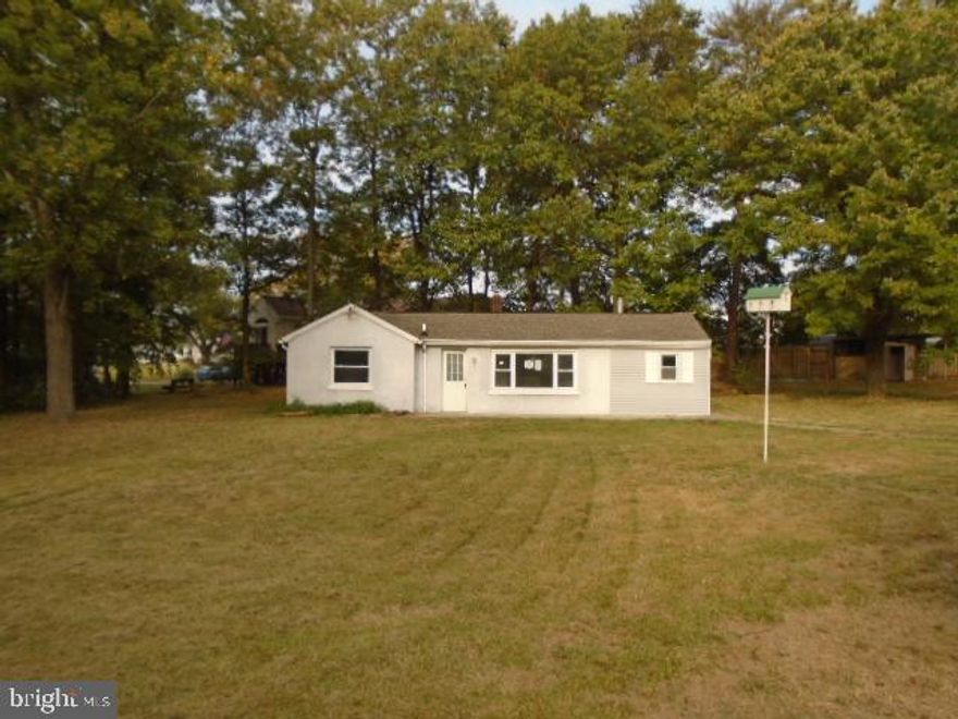 Nice Rancher on corner lot ! Home has been upgraded in the past. Open floor plan with everything on main level. Huge living room and built in seating in dining area. Sun filled Kitchen with white cabinets. 2 bedrooms and full bath. Nice size yard with shed. Close to schools and shopping. Easy access to key bridge & rt 10. Agents view docs ona agent remarks for contract details. Call CSS to show. OPENS TO INVESTORS 10.27