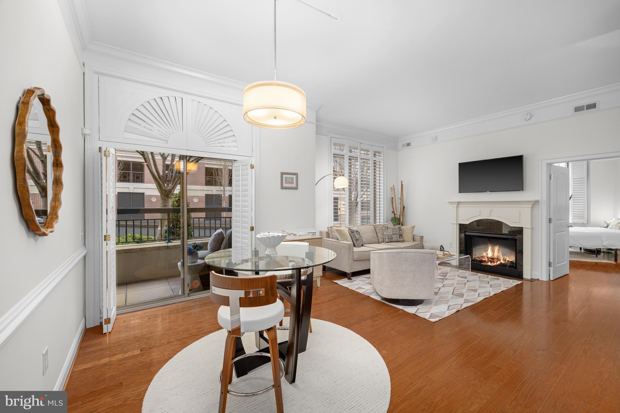 PALLADIUM AT MCLEAN - Residential