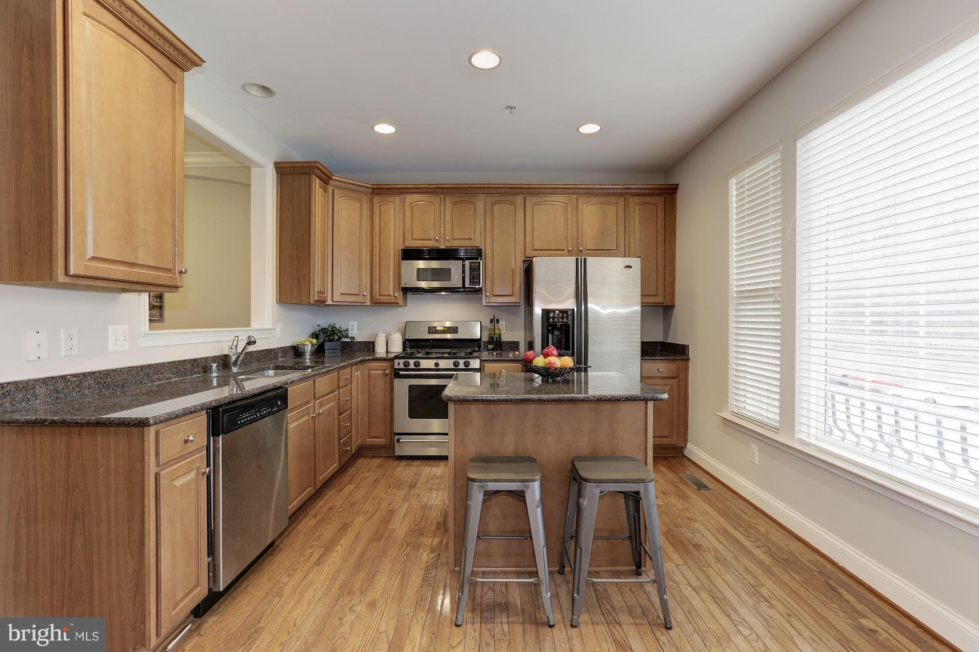 SOUTH RIVER COLONY - Residential