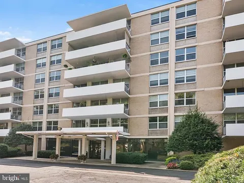 7301 Coventry Avenue Unit 502, Elkins Park, PA MLS: PAMC2156054