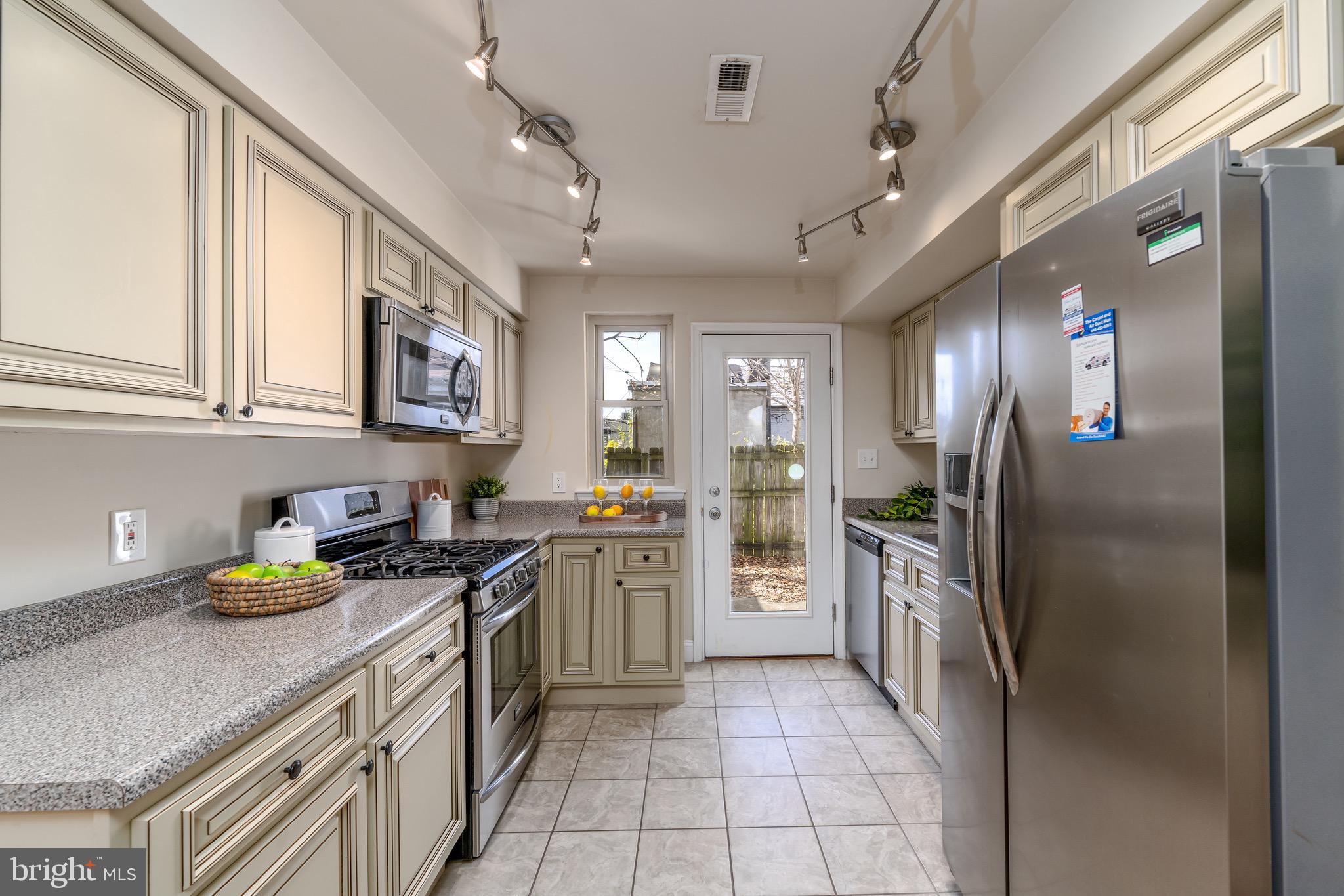 UPPER FELLS POINT - Residential Lease