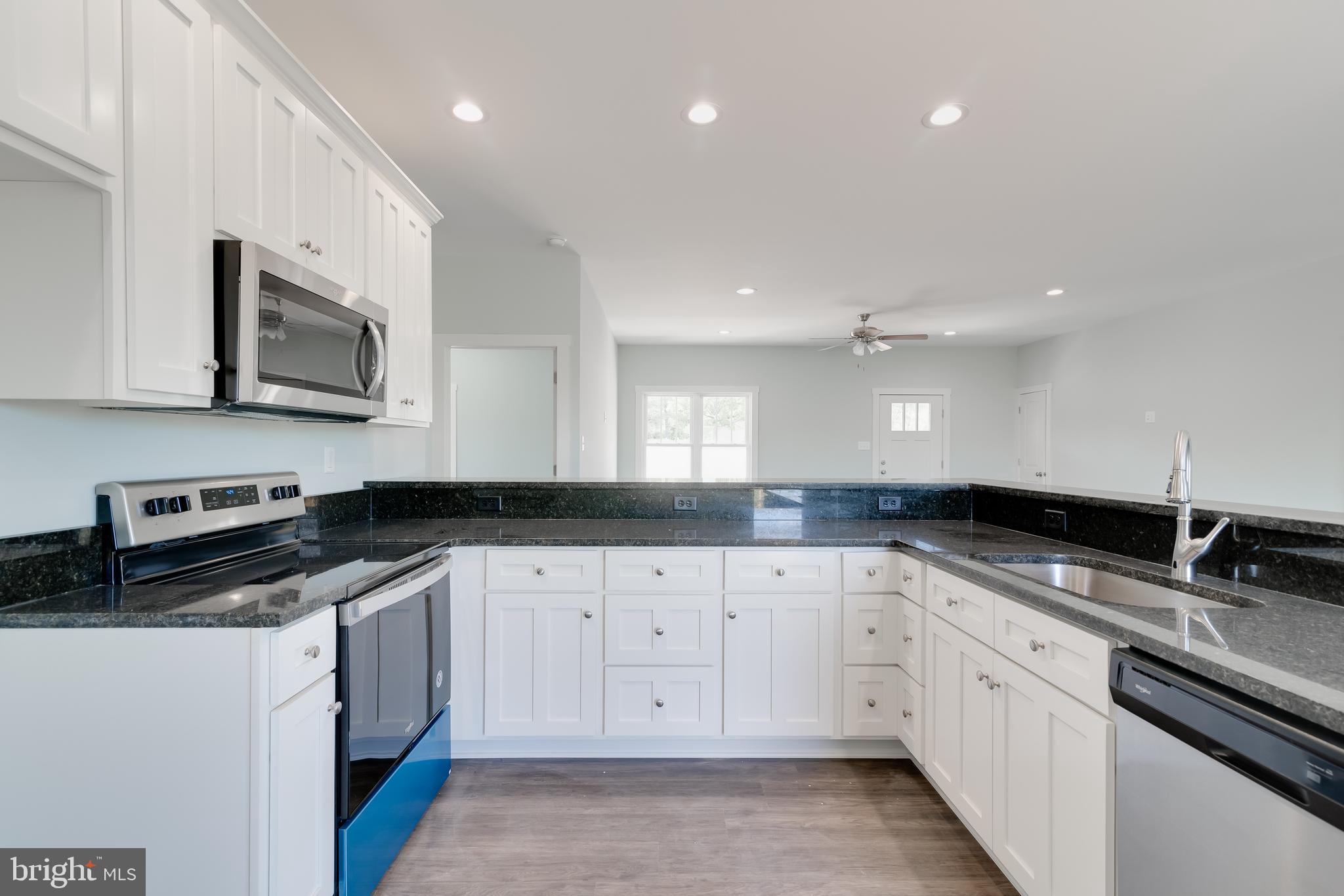 DOGWOOD LAKE ESTATES - Residential