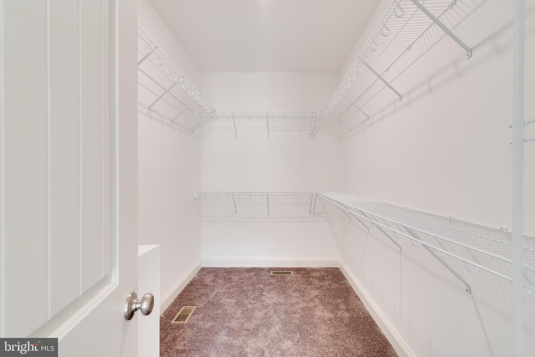 DOGWOOD LAKE ESTATES - Residential