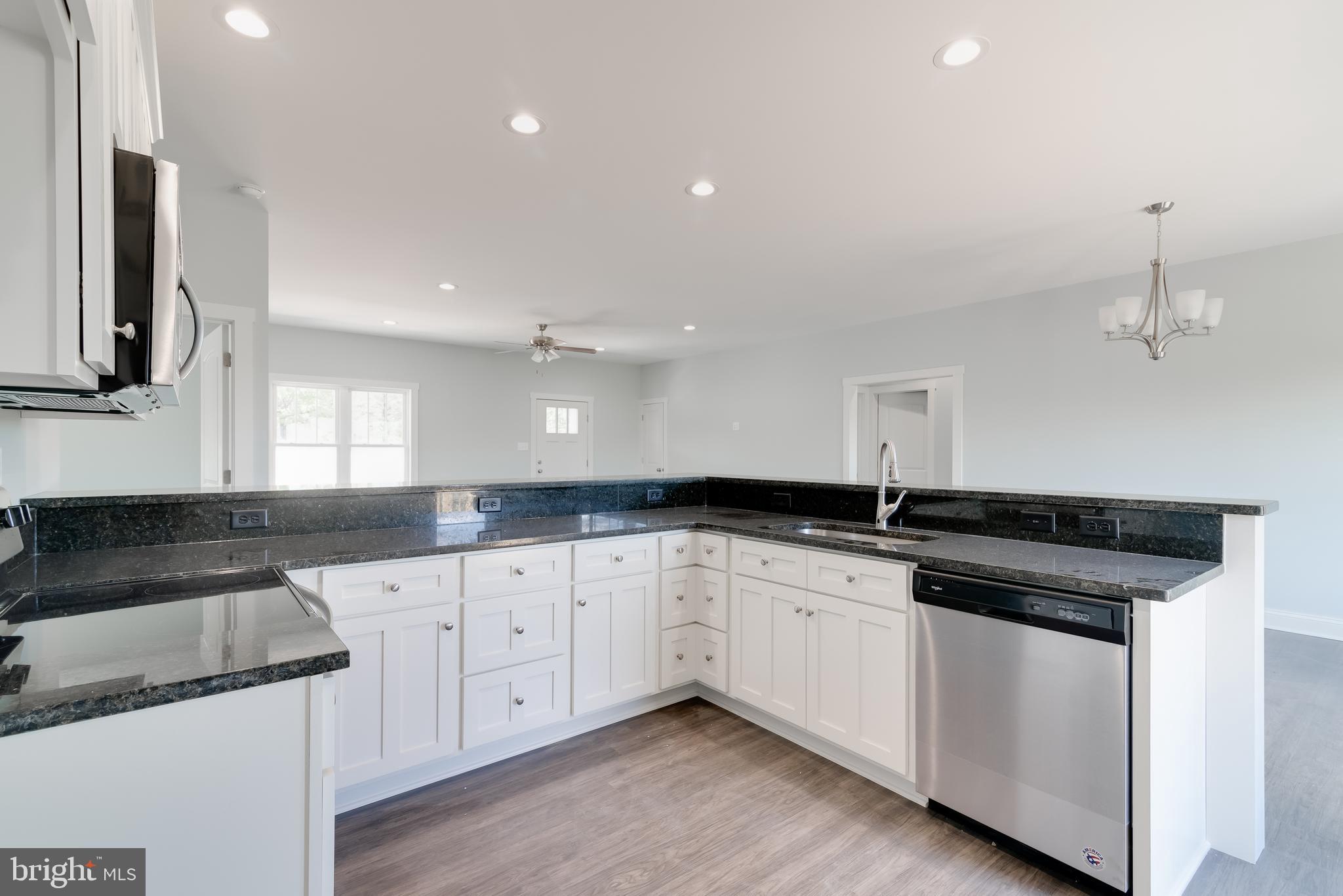 DOGWOOD LAKE ESTATES - Residential